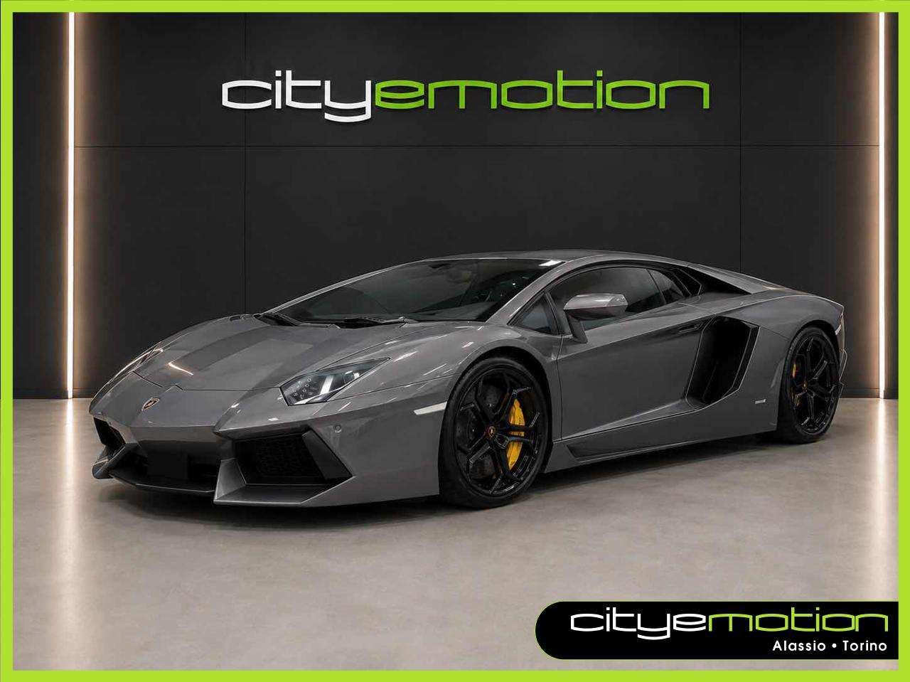 Lamborghini Aventador