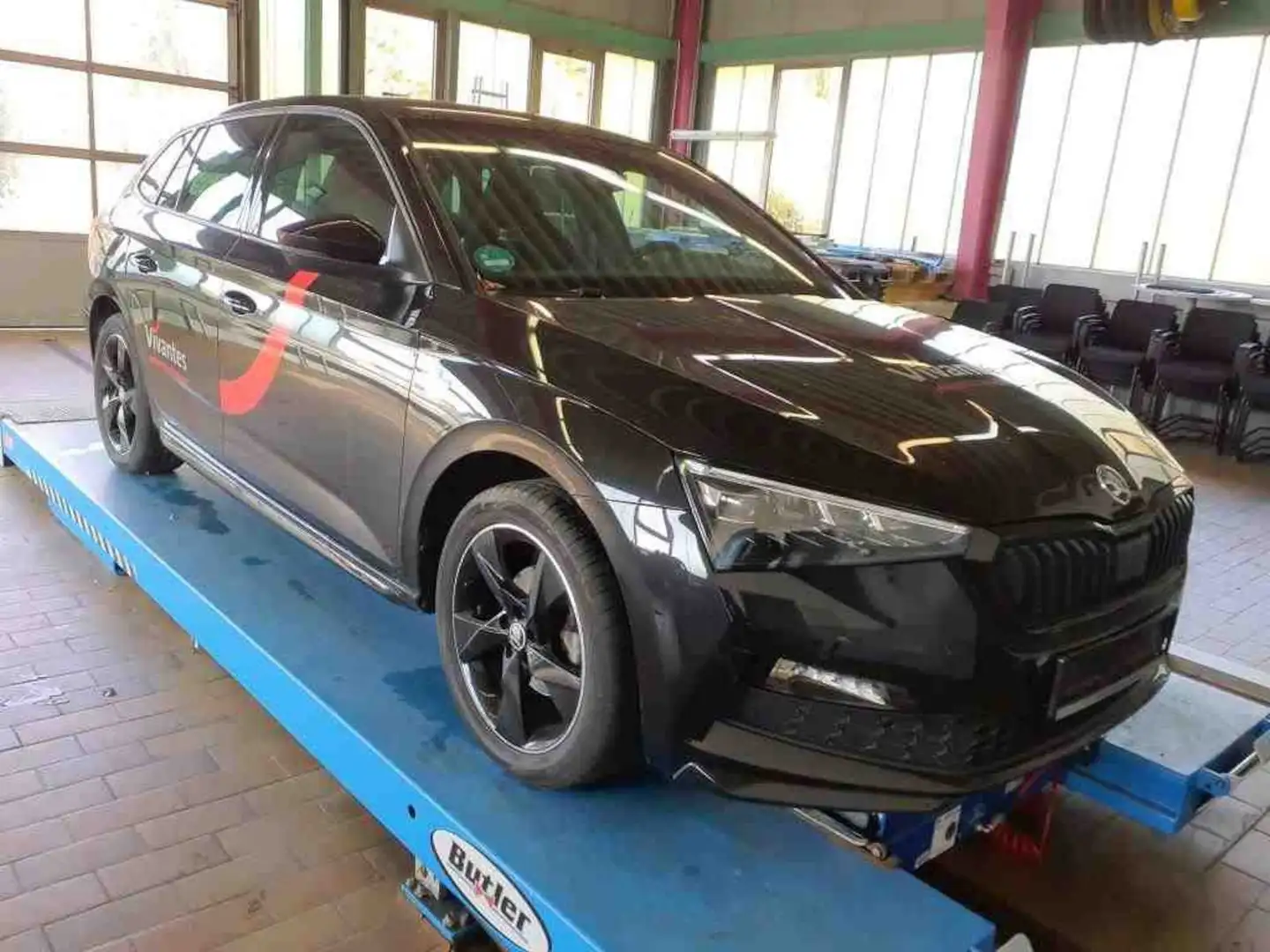 Skoda Scala 1.0 TSI Monte Carlo*PANO*AHK*LED* Schwarz - 1