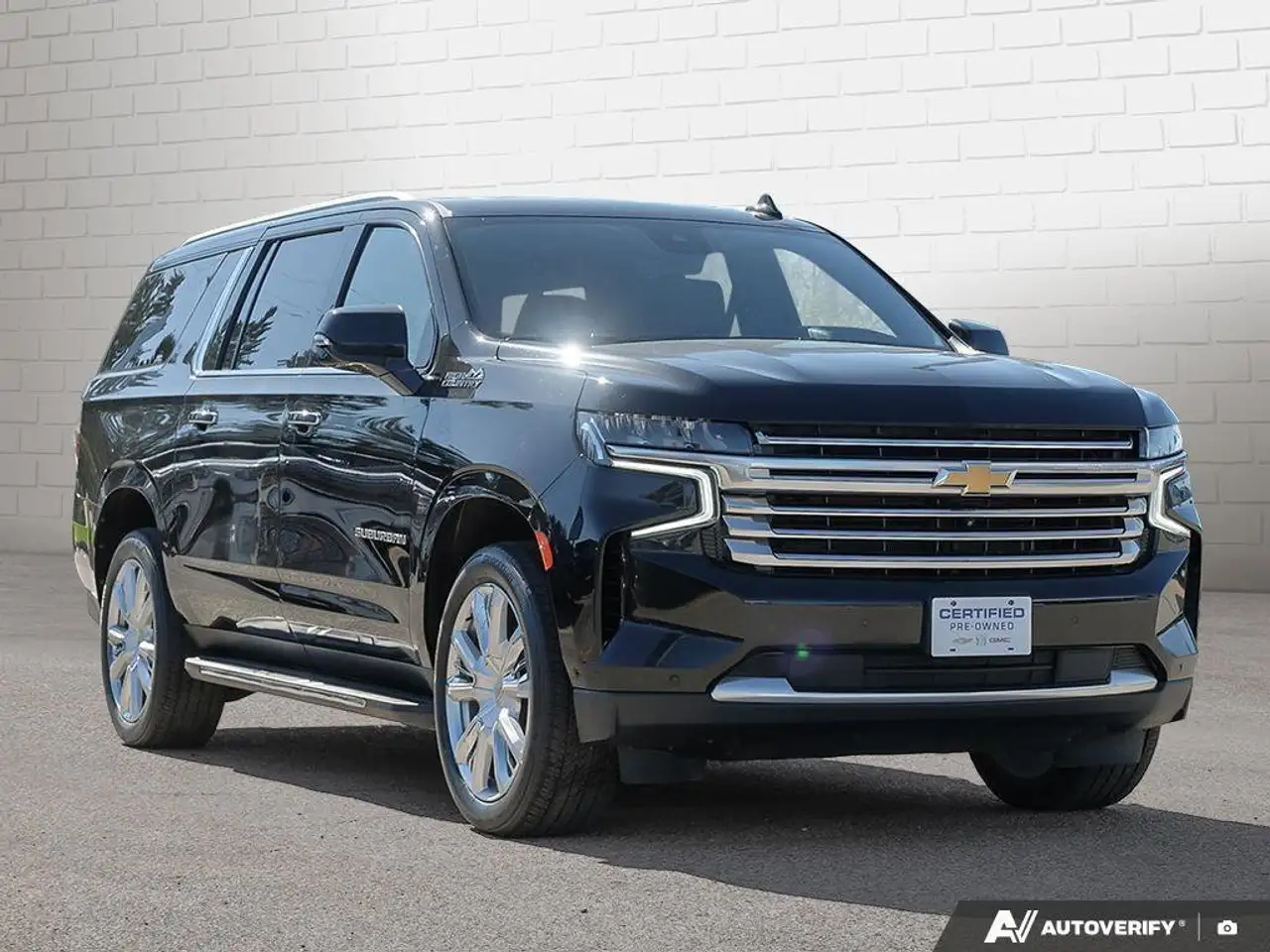 Chevrolet Suburban снимка Chevrolet Suburban