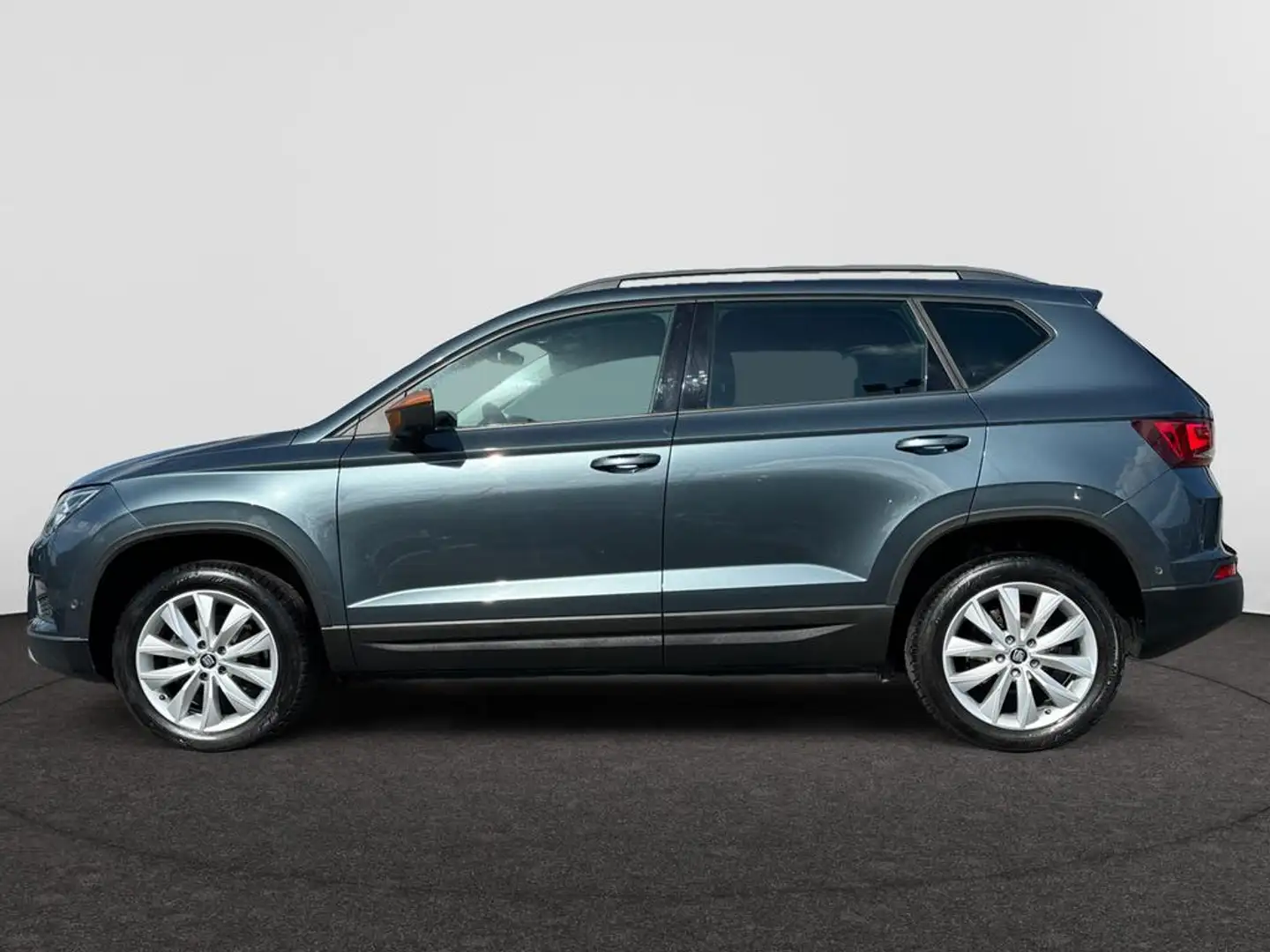 SEAT Ateca 1.6 tdi style DSG Gris - 2