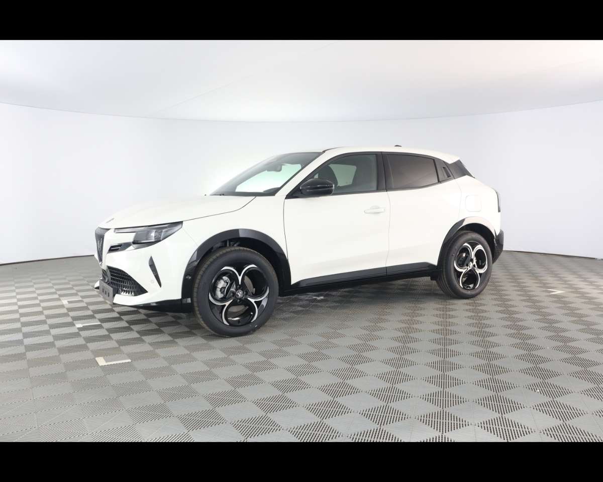 Alfa Romeo Junior 1.2 Hybrid ibrida