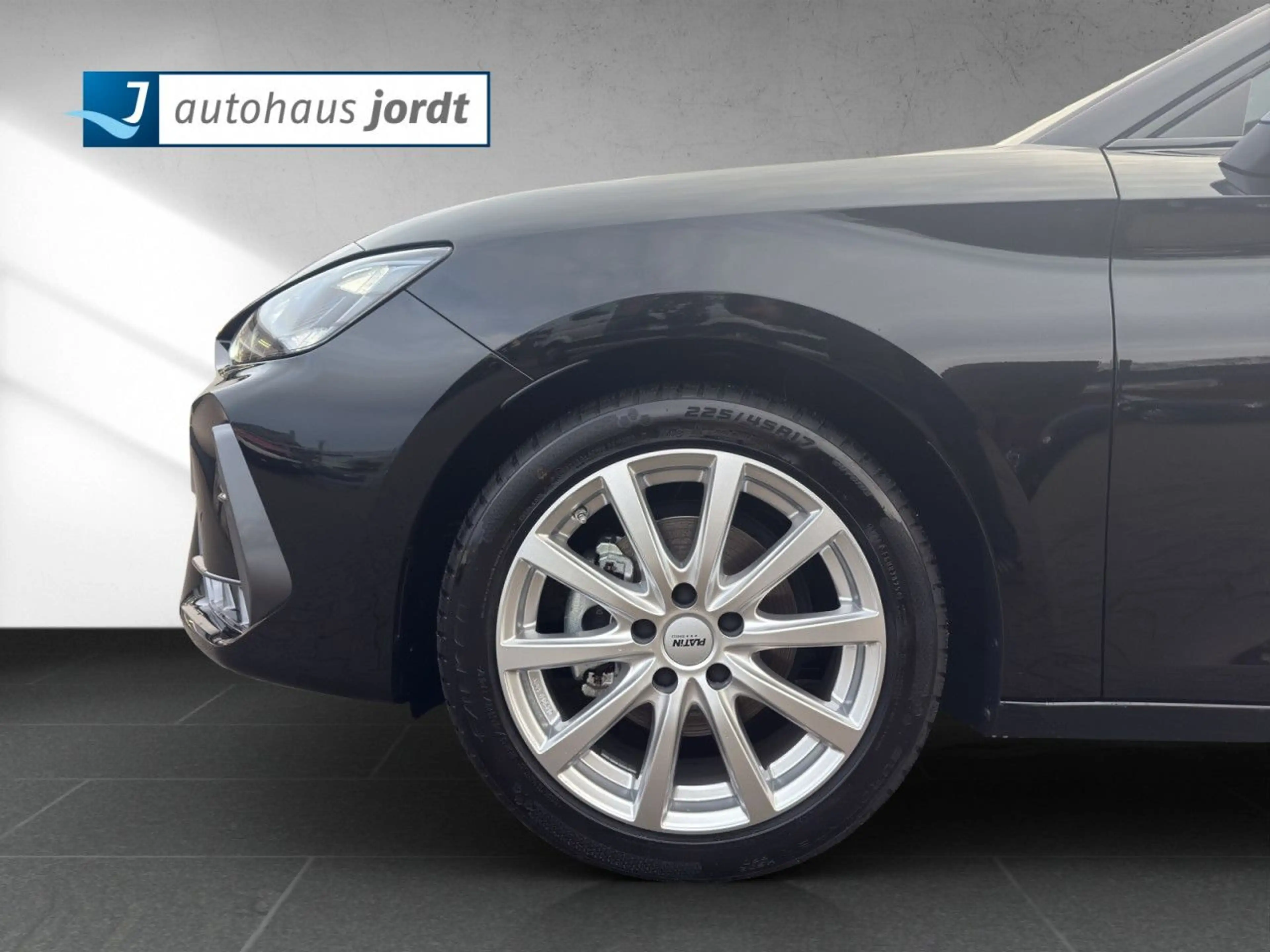 CUPRA Leon Sportstourer 1.5 TSI OPF Edge DSG EPH FLA LED — photo 13