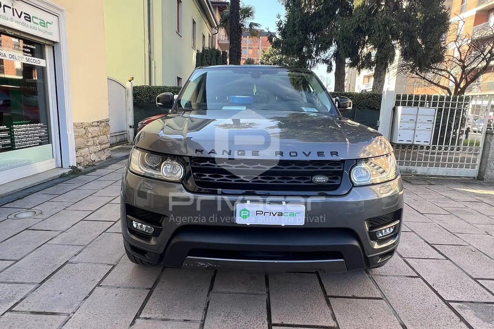 Land Rover Range Rover Sport Range Rover Sport 3.0 TDV6 HSE Dynamic Silber - 2