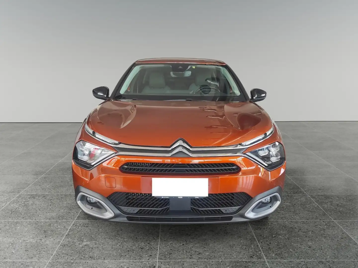 Citroen C4 1.2 130 S&S Shine Arancione - 2