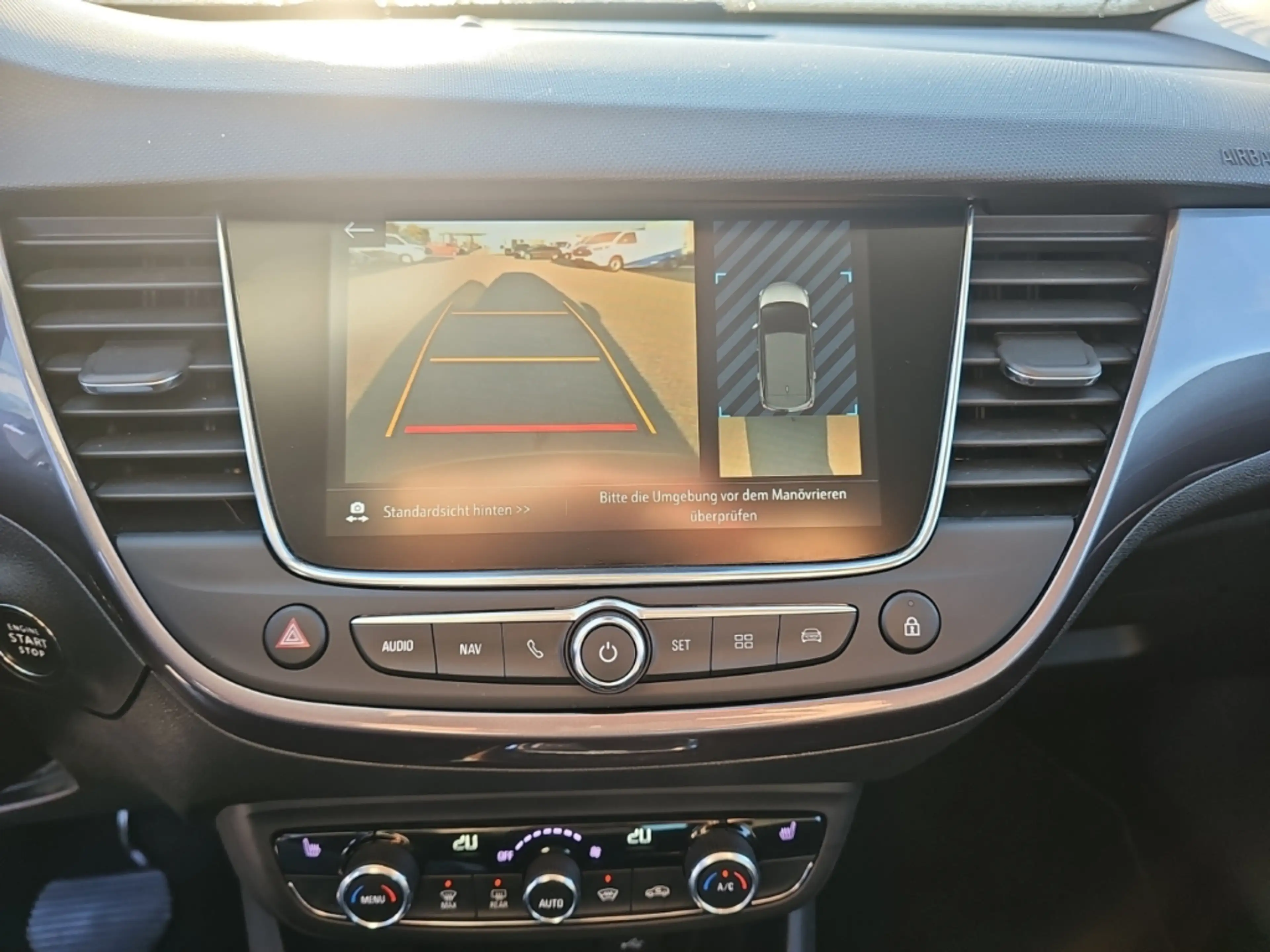 Opel Crossland X Ultimate Autom NAVI Klimaaut HUD RFK AHK SHZ LRH F — photo 11