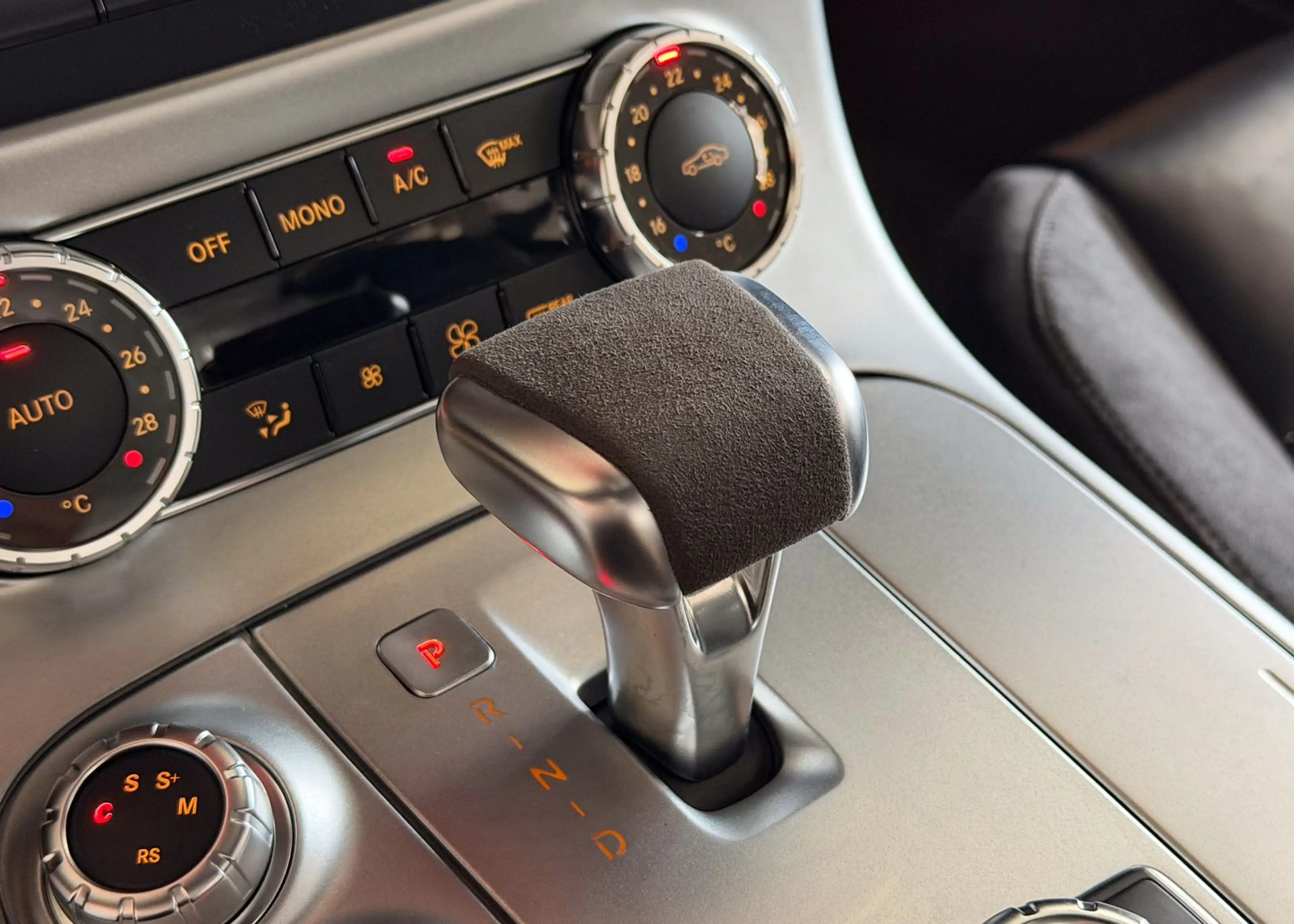 Mercedes-Benz SLS Coupe deutsche EZ Bang&Olufsen Keramik — photo 29