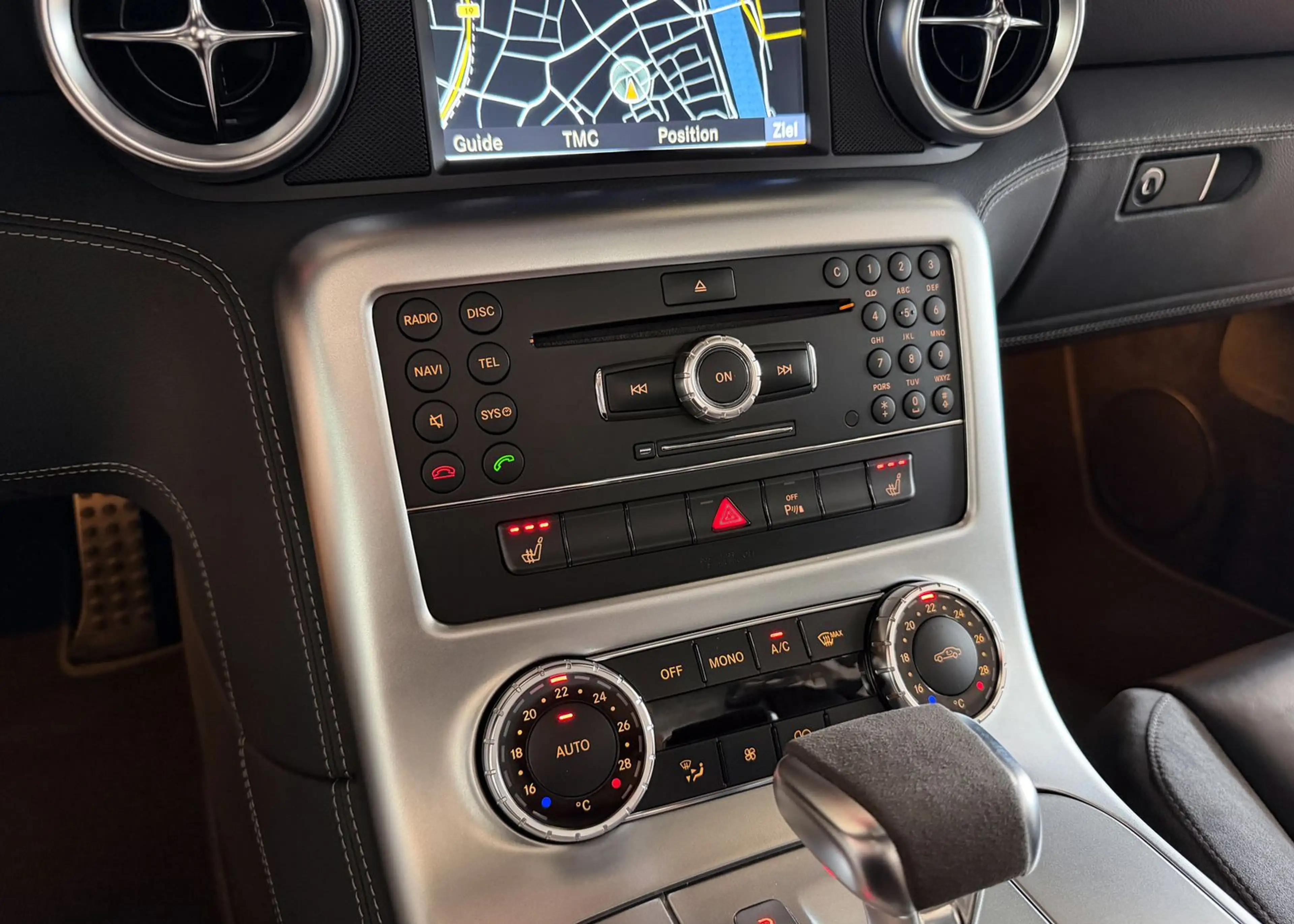 Mercedes-Benz SLS Coupe deutsche EZ Bang&Olufsen Keramik — photo 26