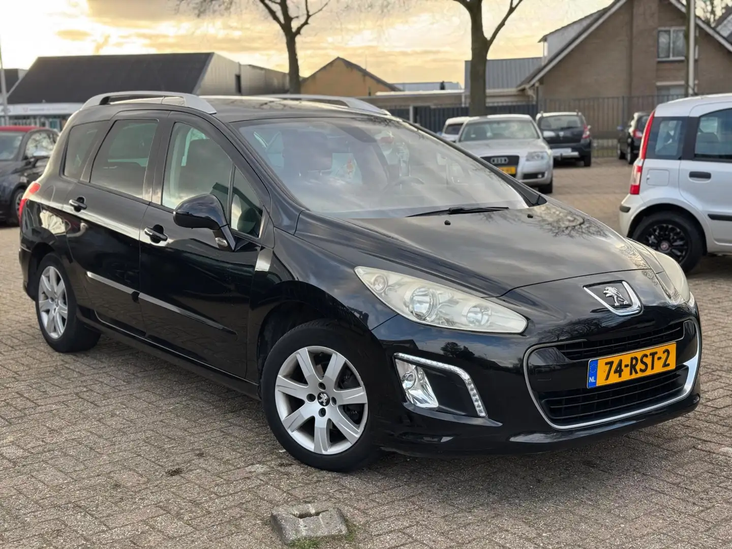 Peugeot 308 SW 1.6 VTi Executive PANORAMA DAK NAVI LED APK 26- Zwart - 2