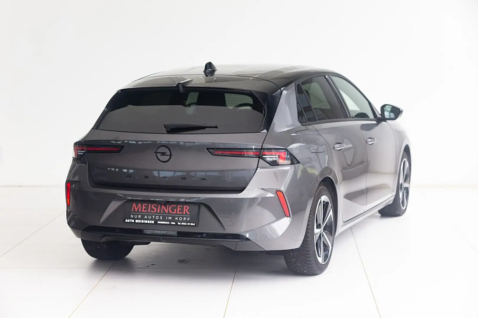 Opel Astra 1,2 Turbo GS Aut. Grau - 2