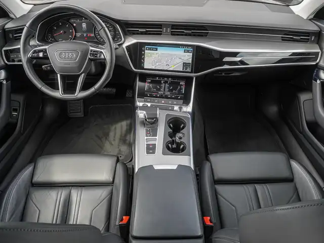 Audi A6 view 10