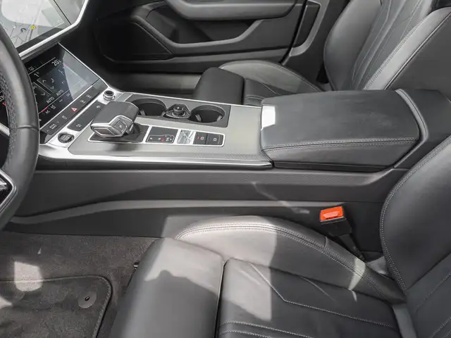 Audi A6 view 14
