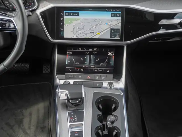 Audi A6 view 12