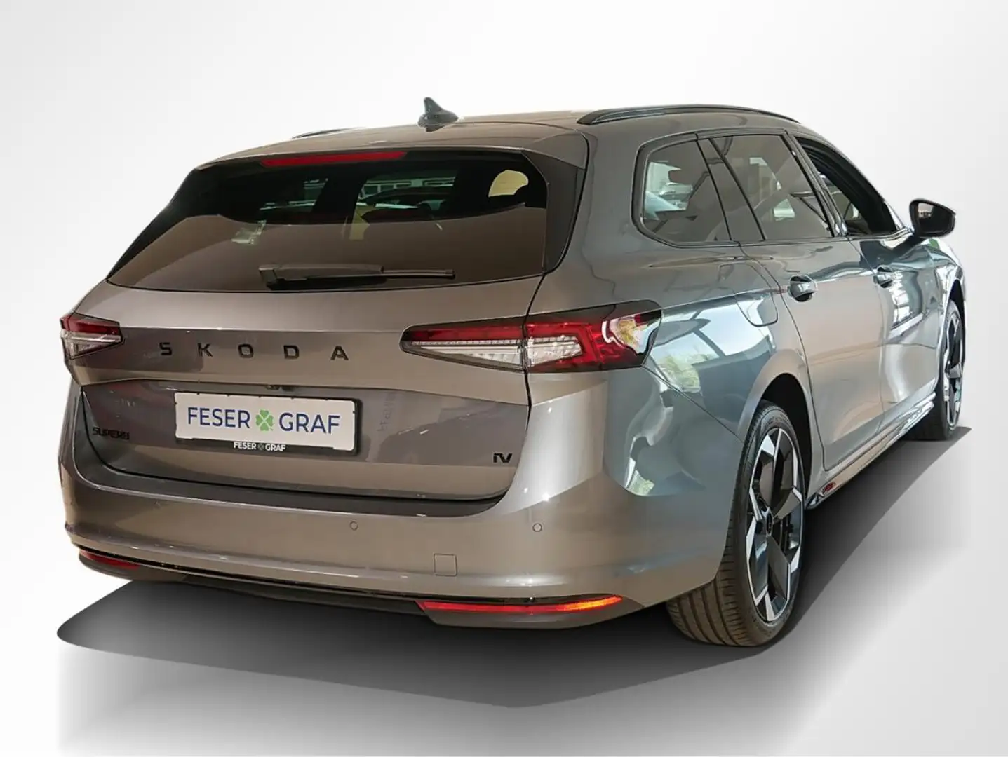 Skoda Superb Combi Sportline 1.5 TSI iV DSG AHK Navi Grau - 2