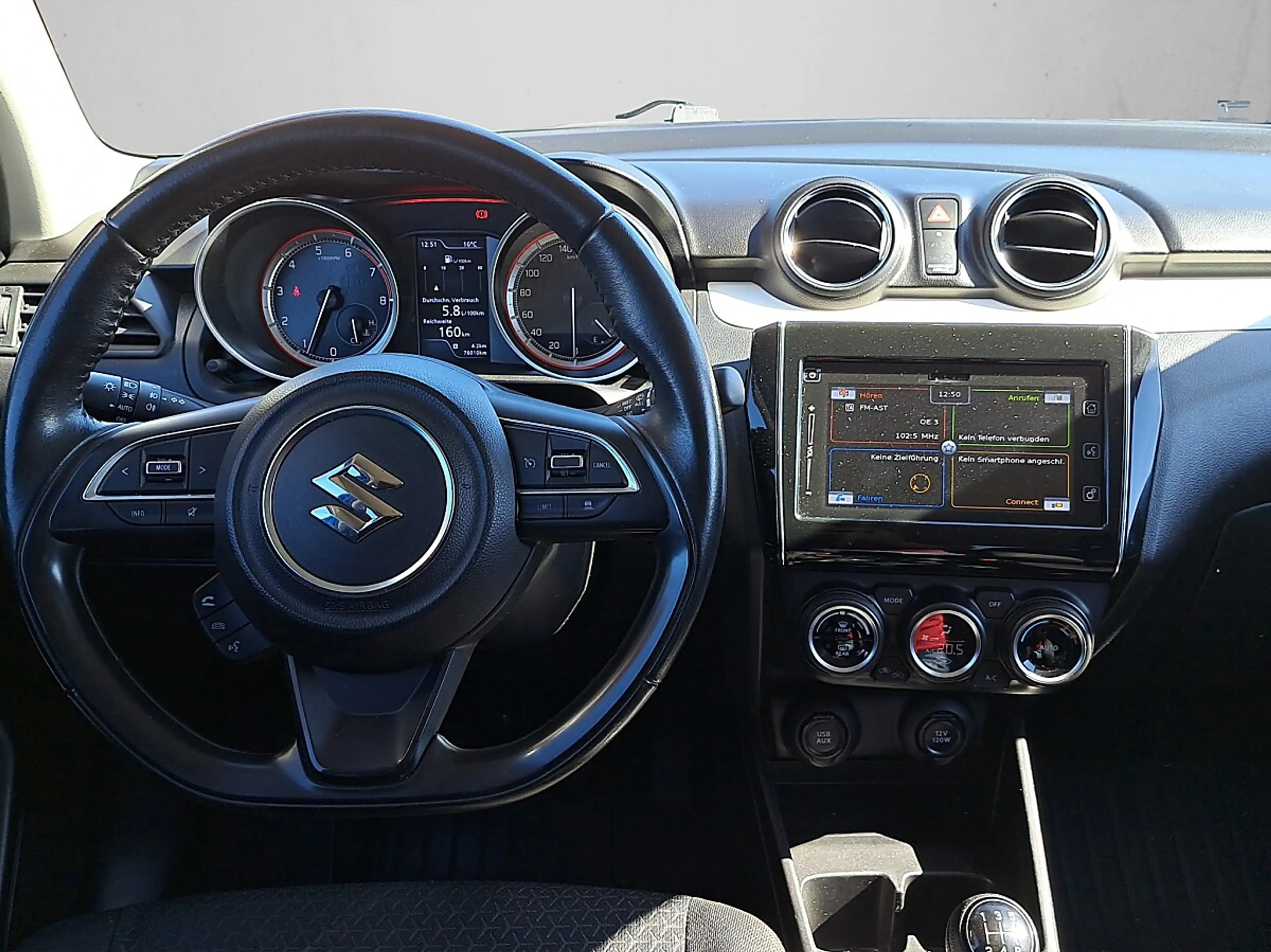 Suzuki Swift 1,2 DualJet SHVS Allgrip Flash — photo 13