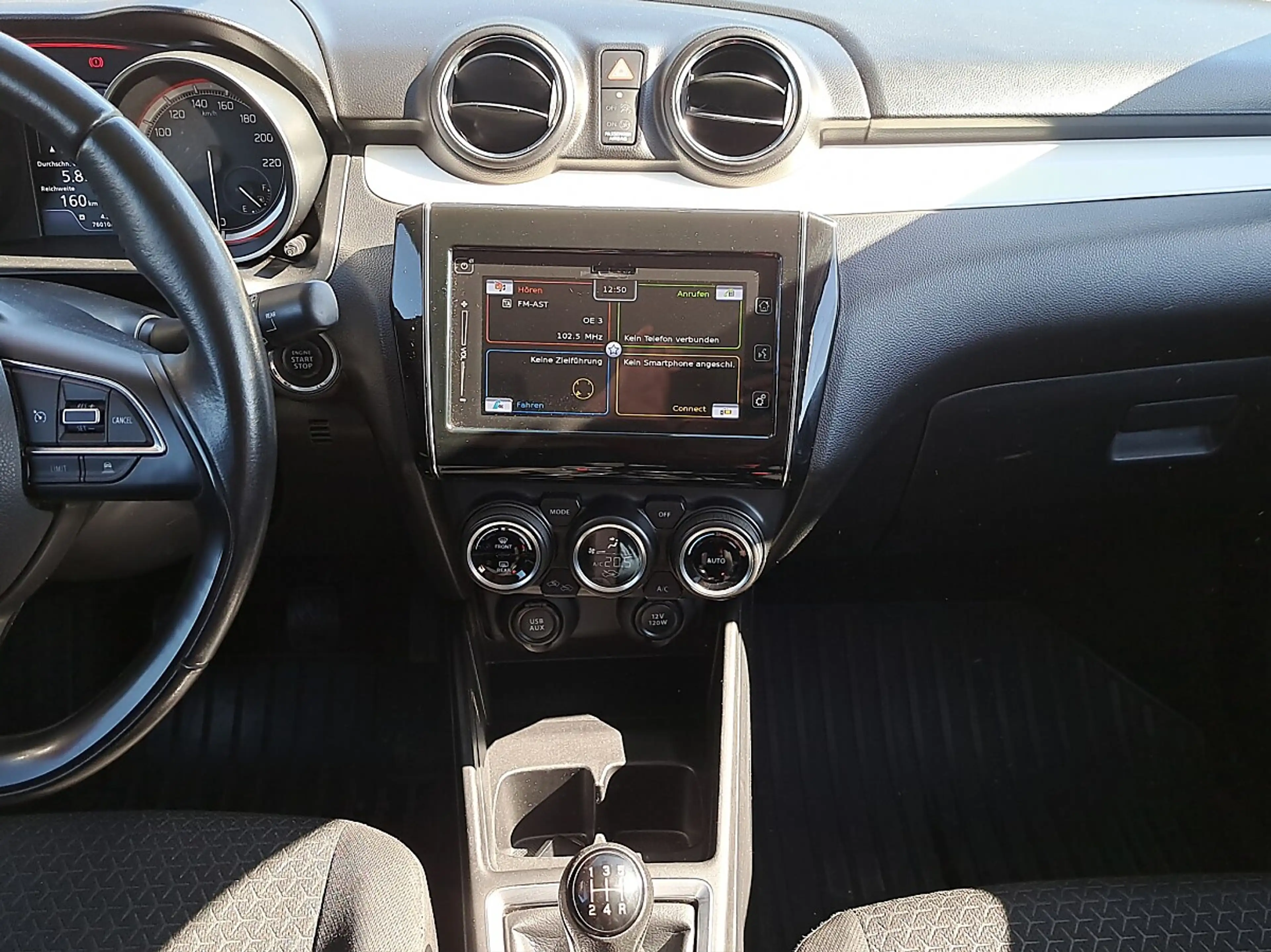 Suzuki Swift 1,2 DualJet SHVS Allgrip Flash — photo 14