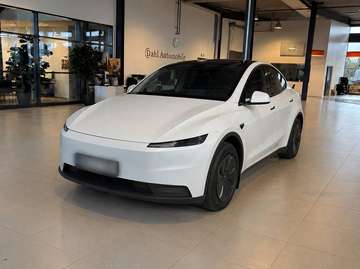 Neues Model Y RWD Standard