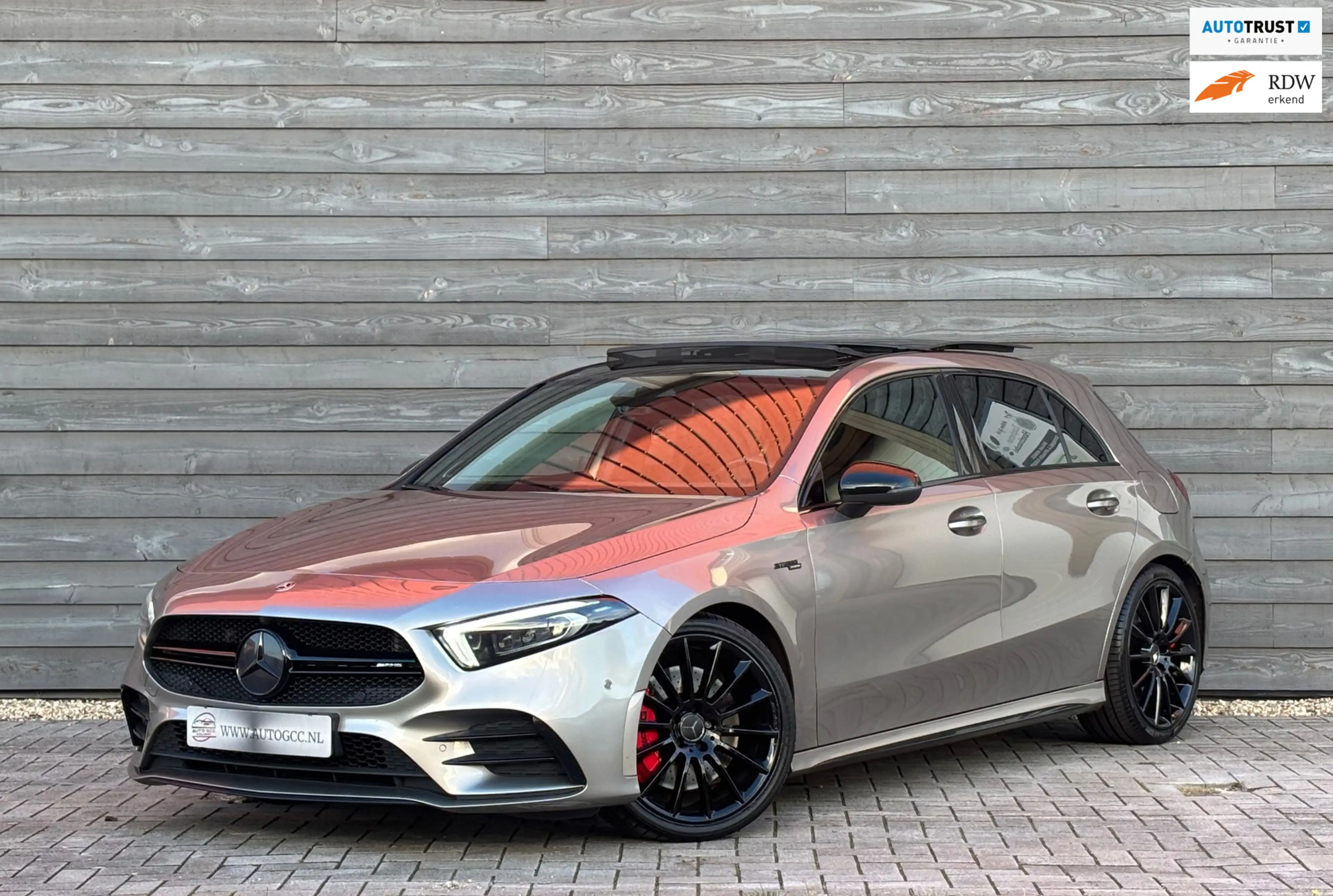 Mercedes-Benz A 35 AMG 4MATIC EDITION 1 PANO HUD MEMORY AUT SFEER VOL OPT