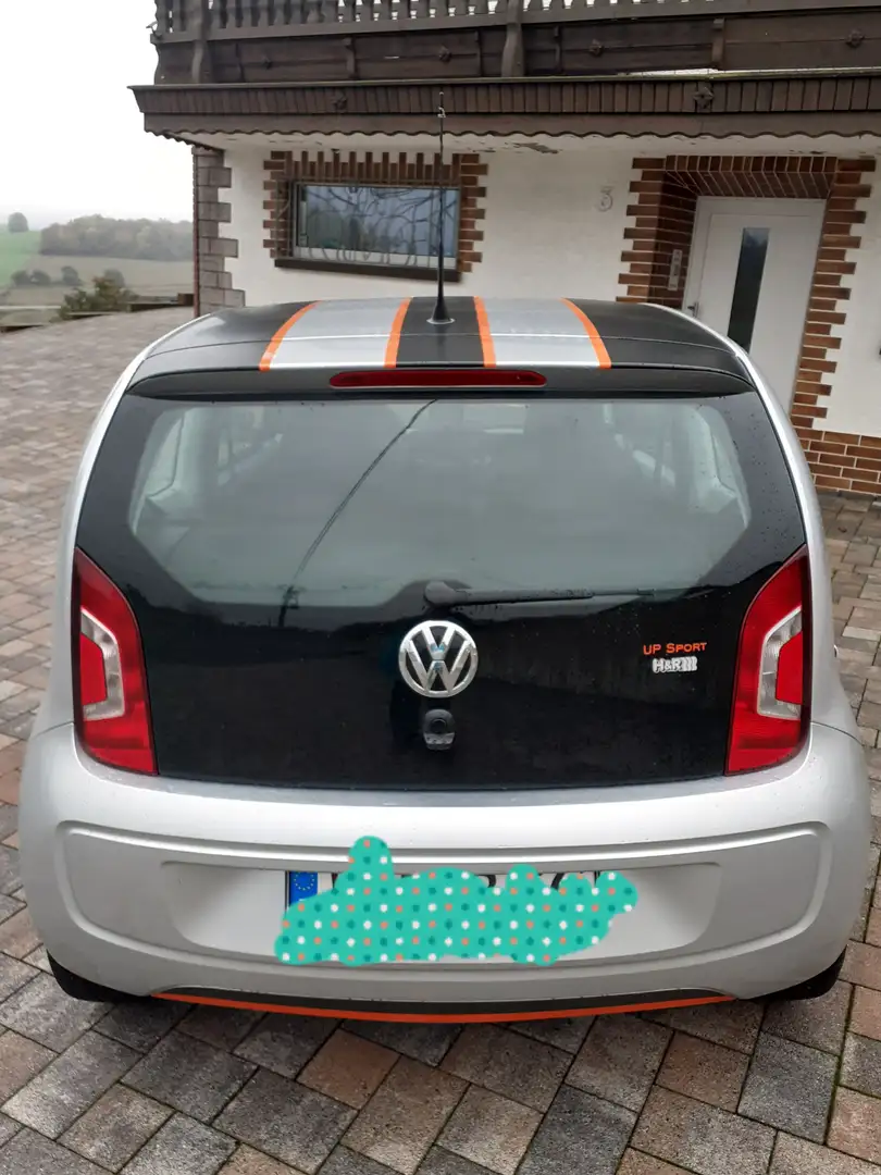 Volkswagen up! up! BlueMotion Technology take up! - 2