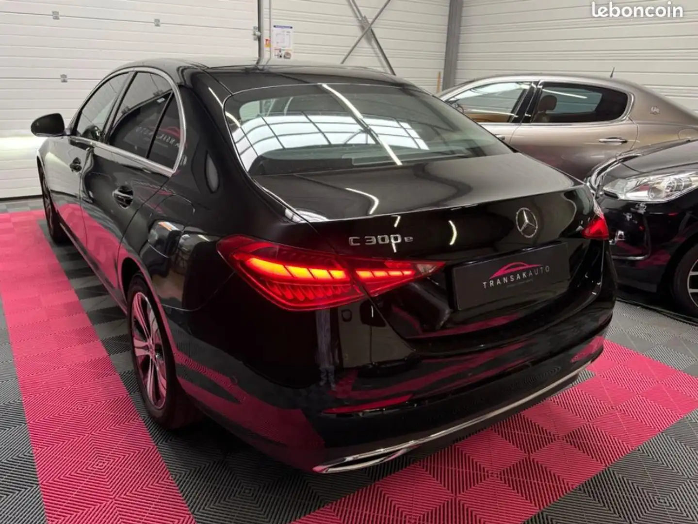 Mercedes-Benz C 300 C 300 e 9G- Tronic 204 CV + 129 CV Avantgarde Line + CAMERA DE RECUL + CARPLAY + SIEGES CHAUFFANTS / EL Noir - 1