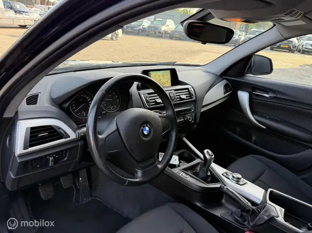 BMW 1 Series view 11