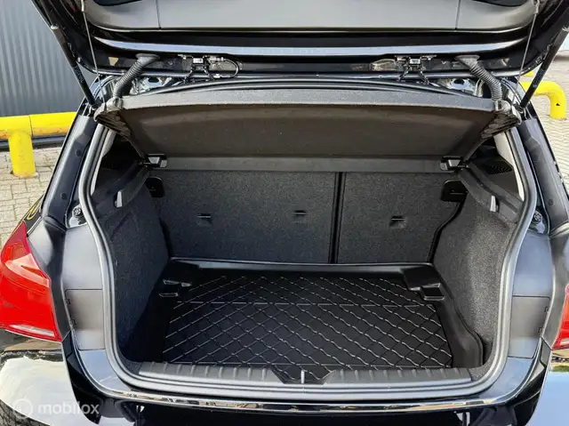 BMW 1 Series view 23