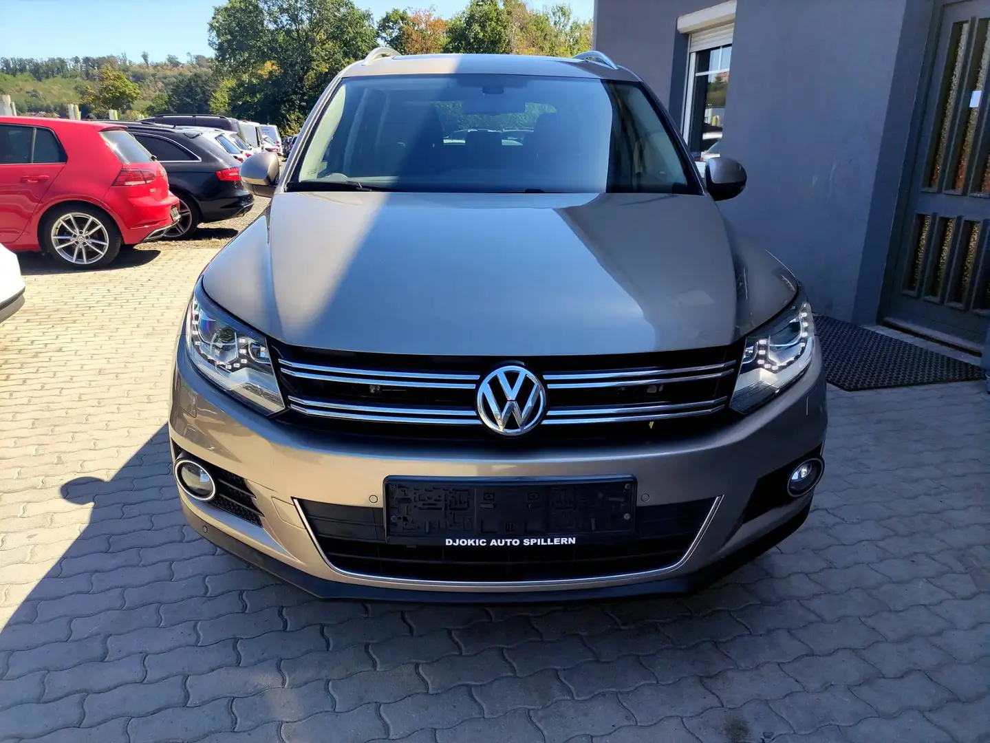 Volkswagen Tiguan Tiguan 2,0 TDI BMT 4Motion Sky DPF Sky Gelb - 1