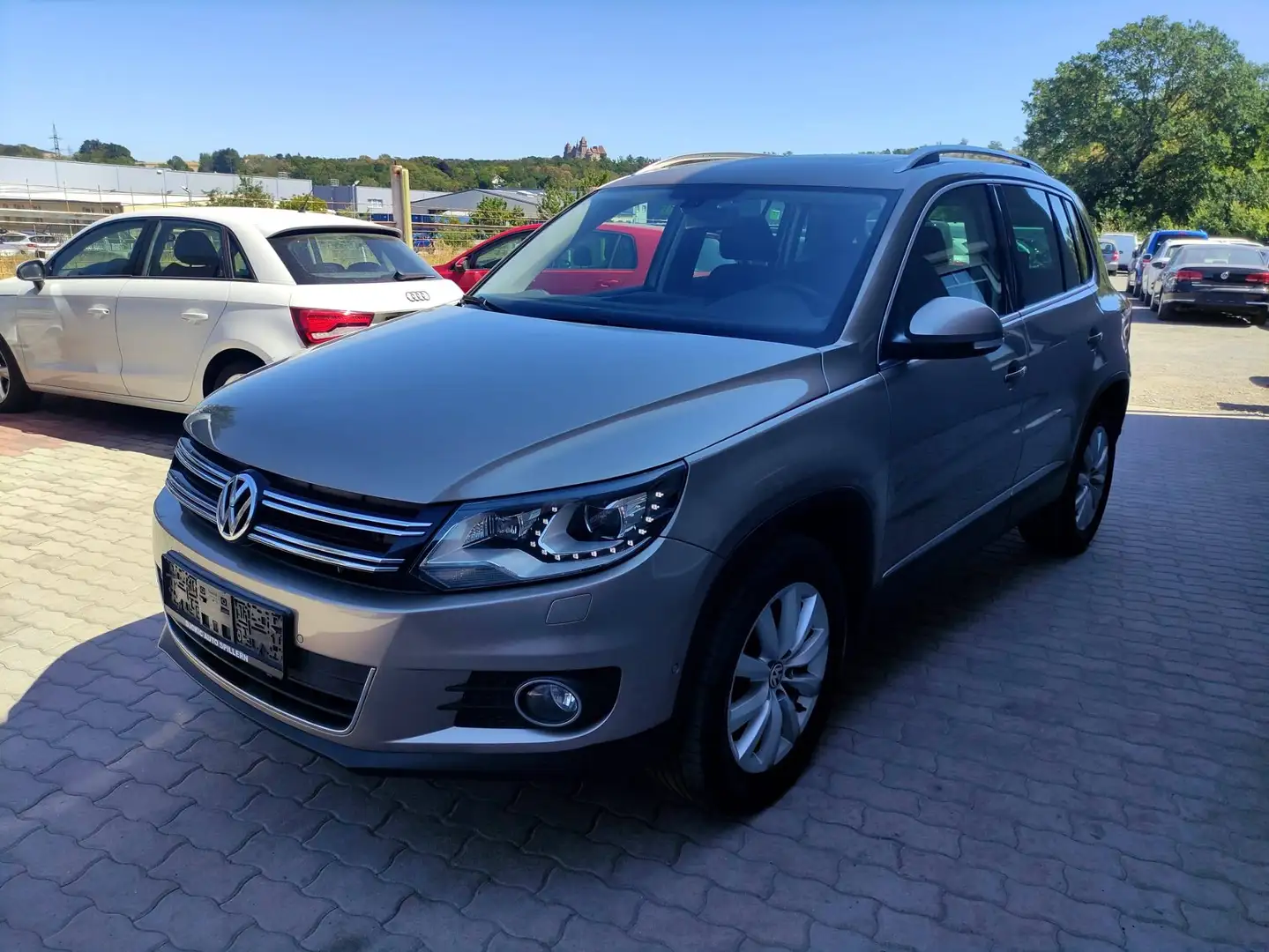 Volkswagen Tiguan Tiguan 2,0 TDI BMT 4Motion Sky DPF Sky Gelb - 2