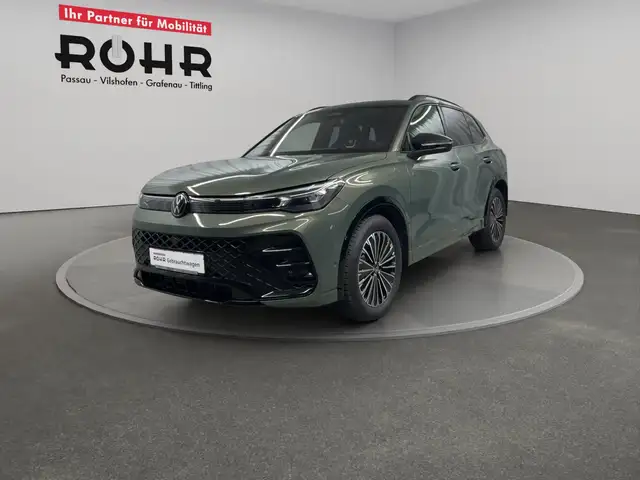 Volkswagen Tiguan R line (AHK.Navi.Matrix LED.Pano. St. Hzg) 2.0l TD