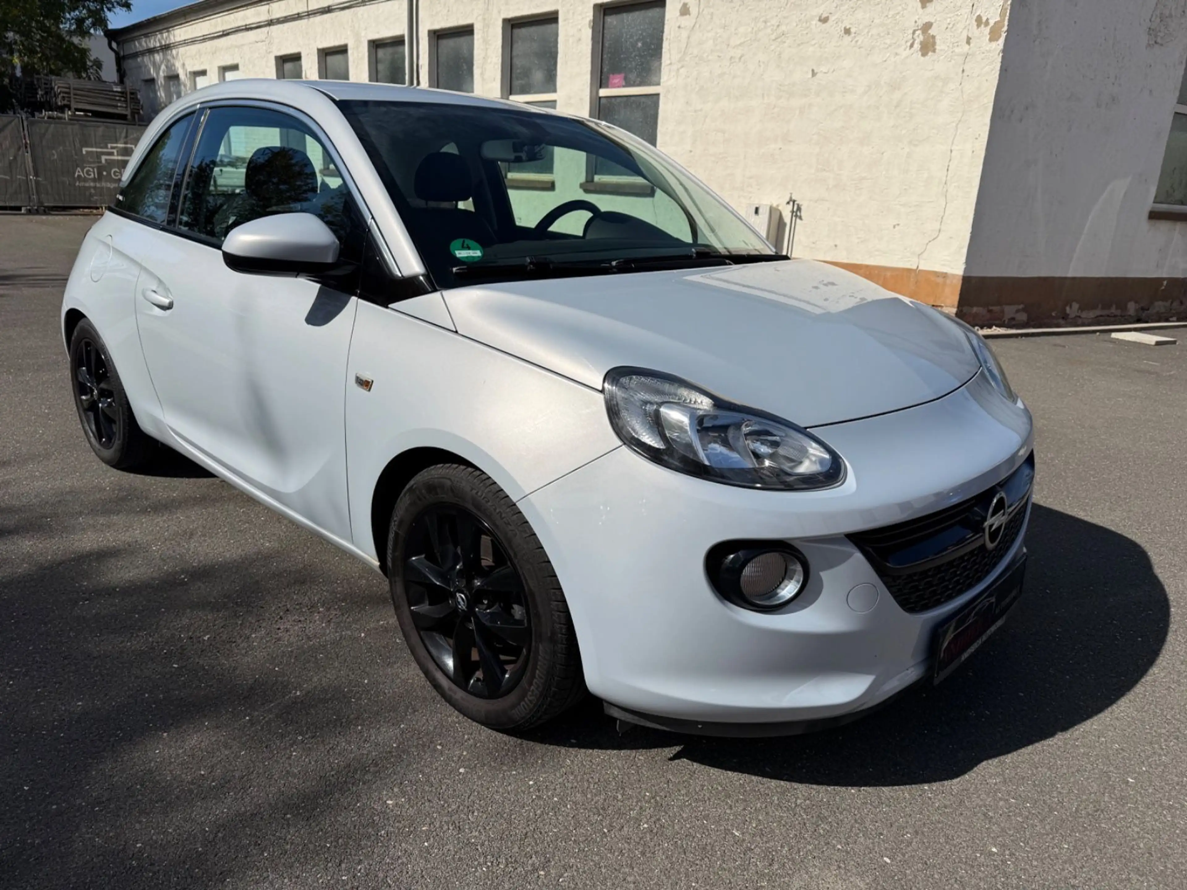 Opel Adam Jam / KLIMA / ALU / TÜV NEU !!! — photo 2