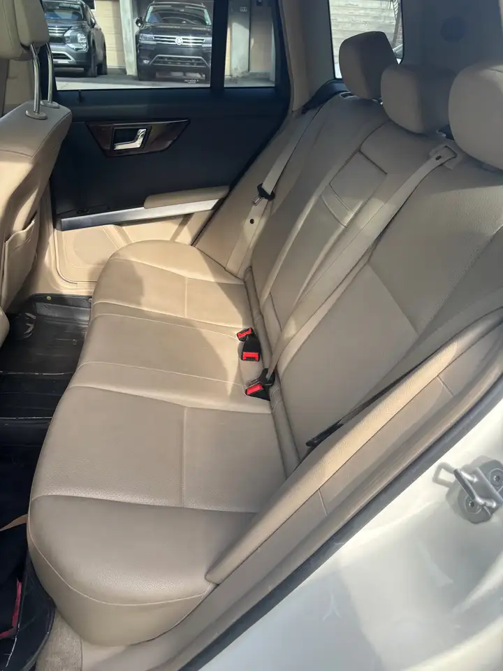 Mercedes-Benz GLK-Class снимка Mercedes-Benz GLK-Class