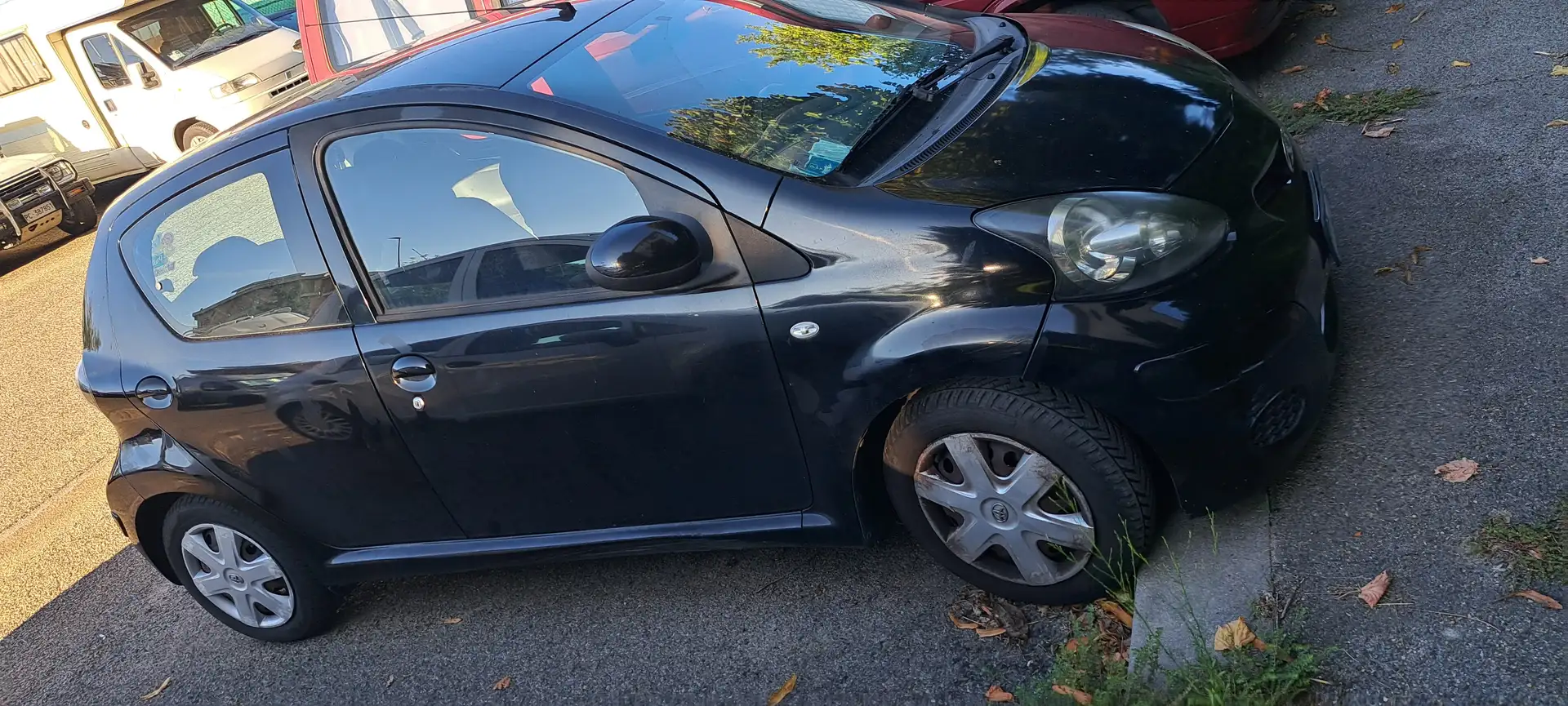 Toyota Aygo Aygo 5p 1.0 Deep Ocean Connect Nero - 2