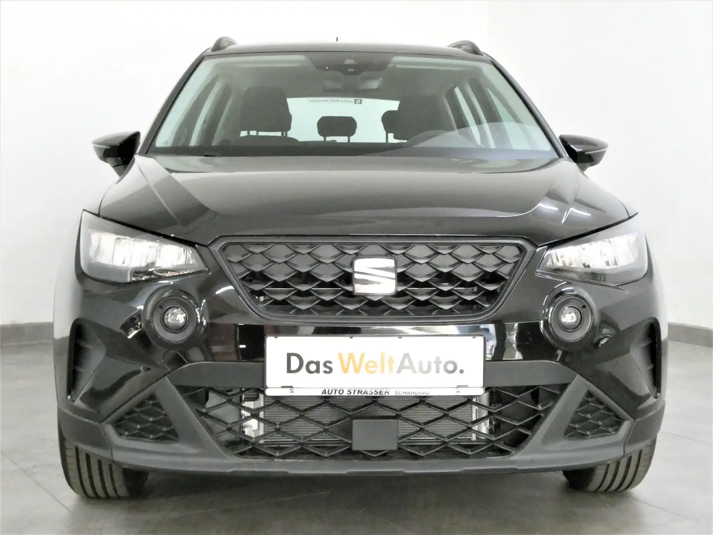 SEAT Arona Reference TSI LED Sitzh Freispr Notruf DAB App Gra Schwarz - 2