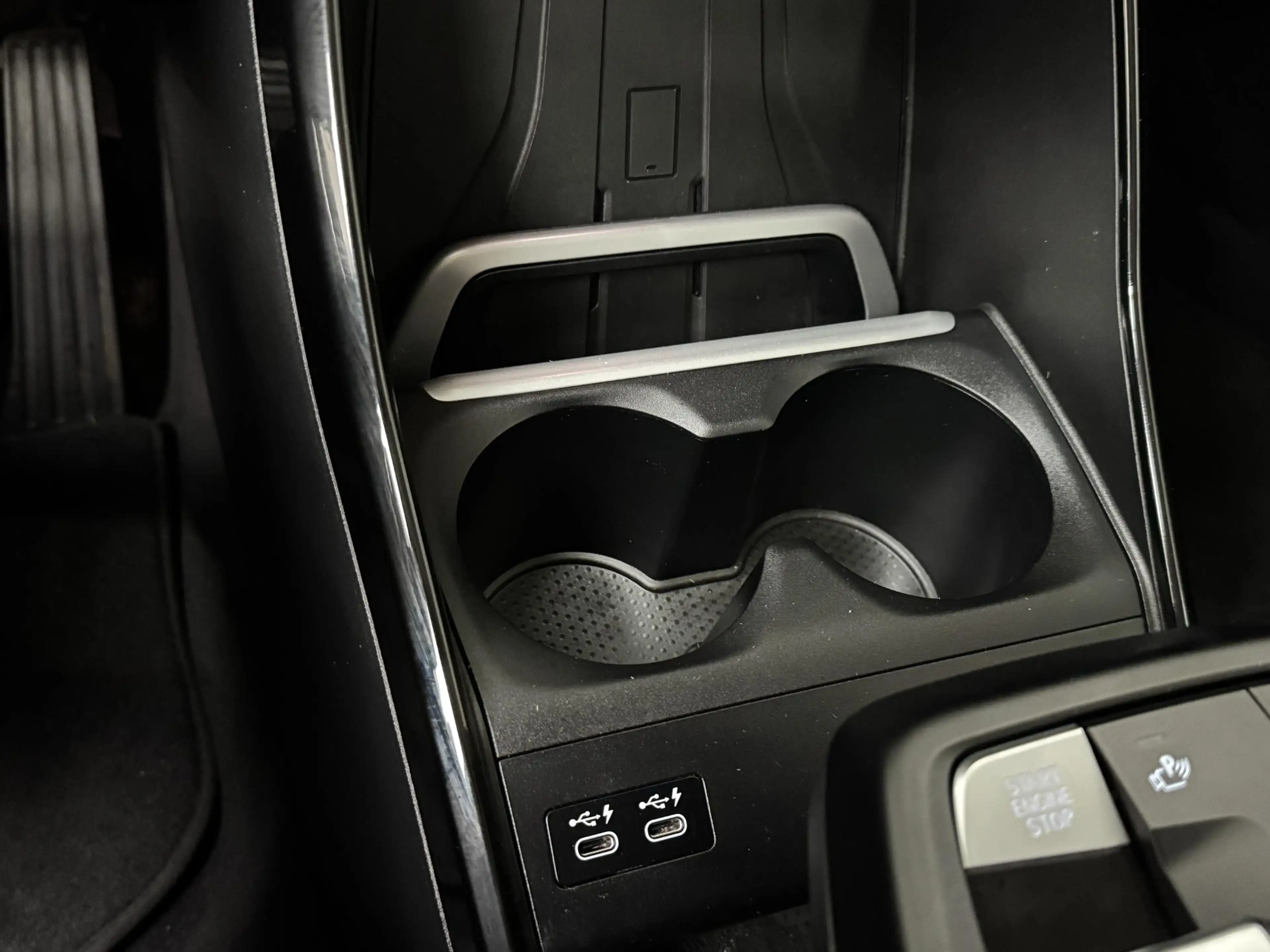 BMW 225 2-serie Active Tourer 225e xDrive | Navigatie | Ac — photo 23