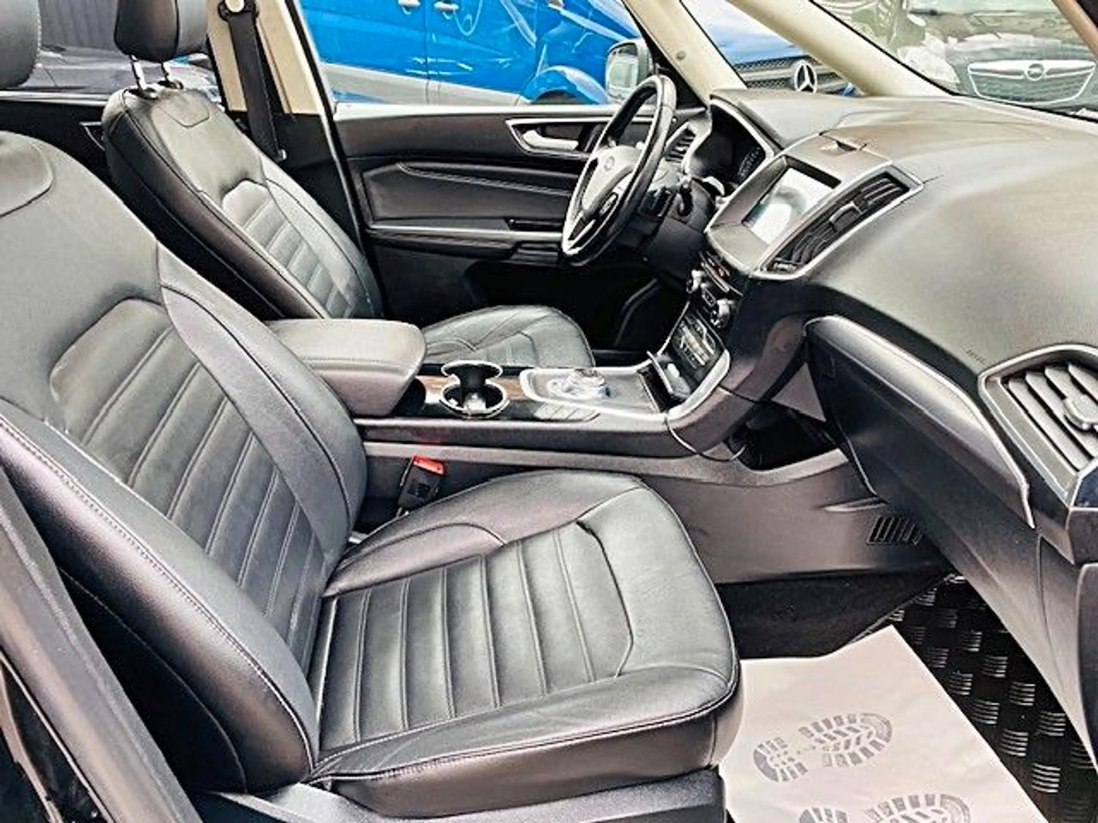Ford Galaxy 2,0 EcoBlue 140kW Titanium Auto — photo 19