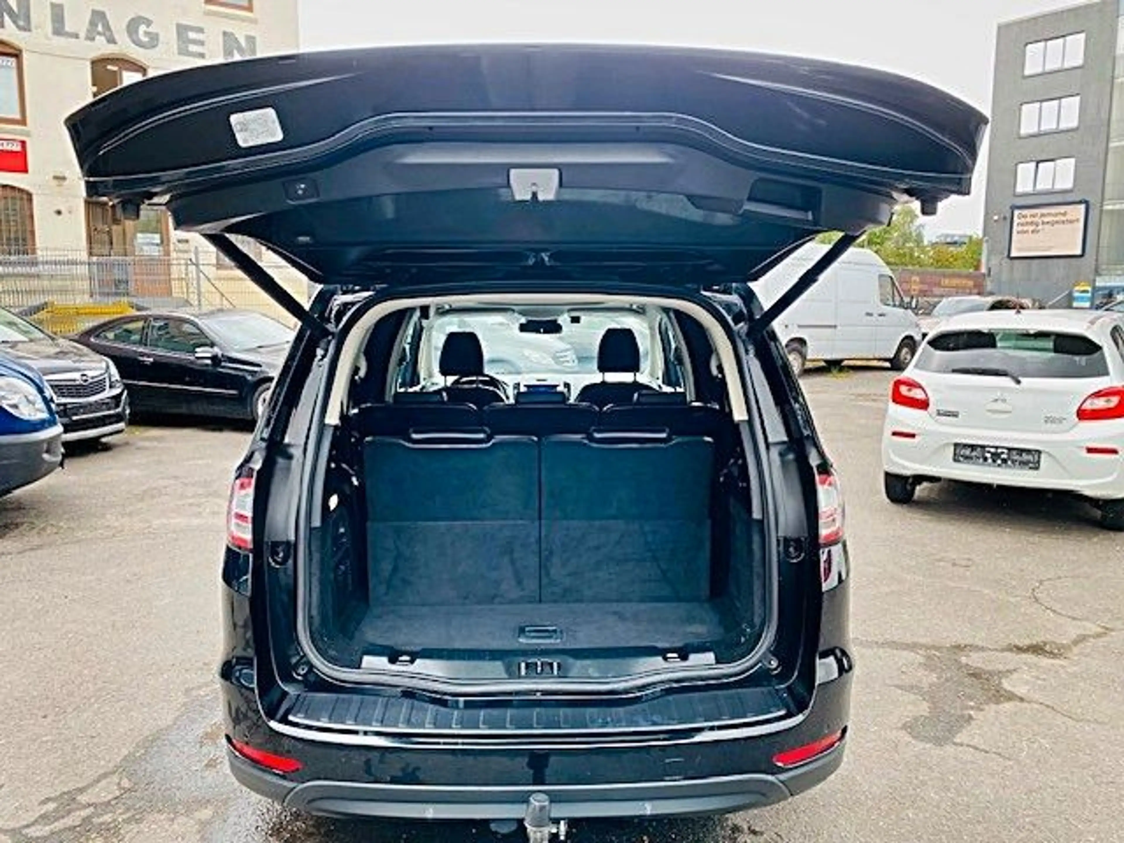 Ford Galaxy 2,0 EcoBlue 140kW Titanium Auto — photo 27
