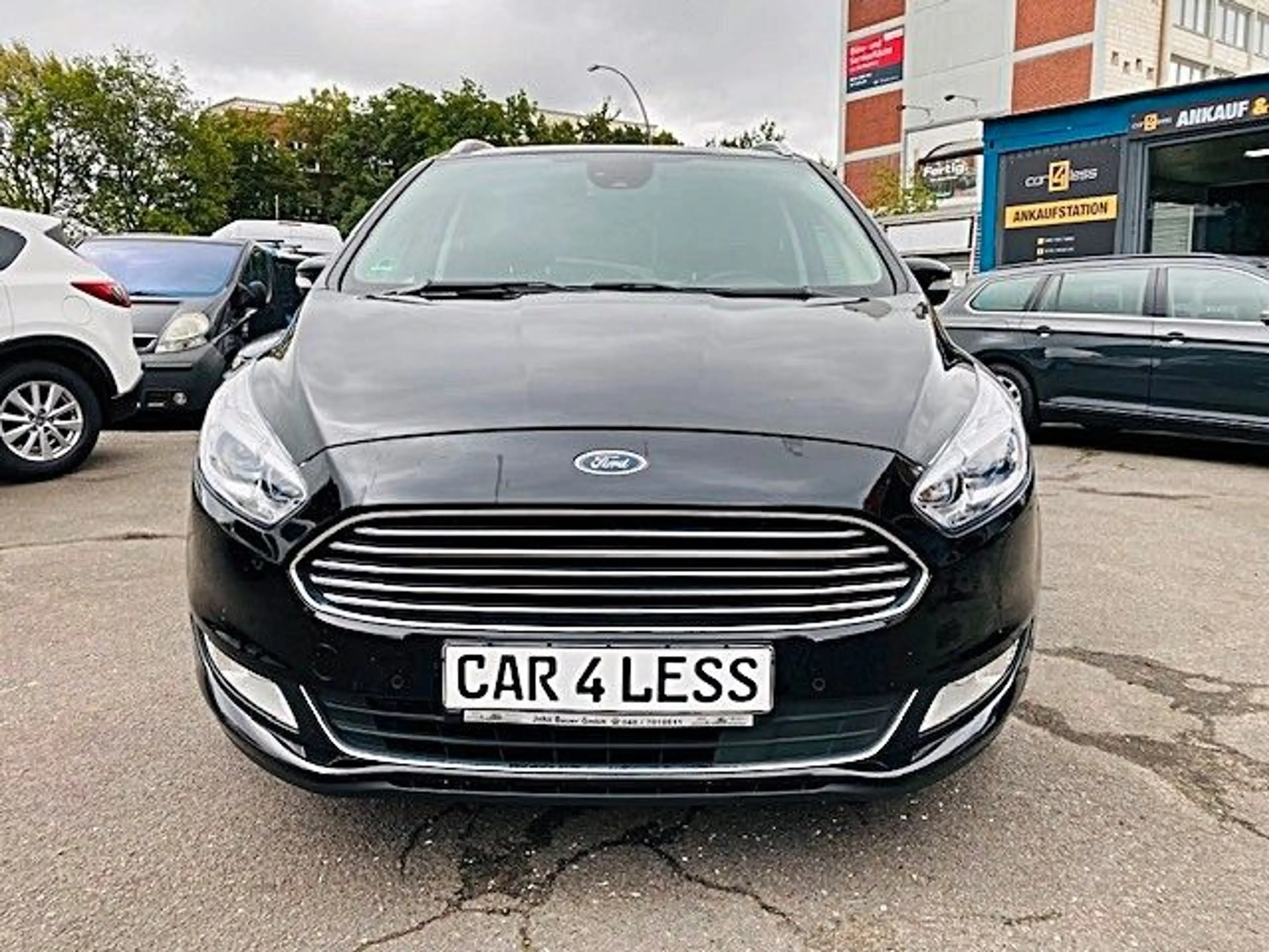 Ford Galaxy 2,0 EcoBlue 140kW Titanium Auto — photo 8
