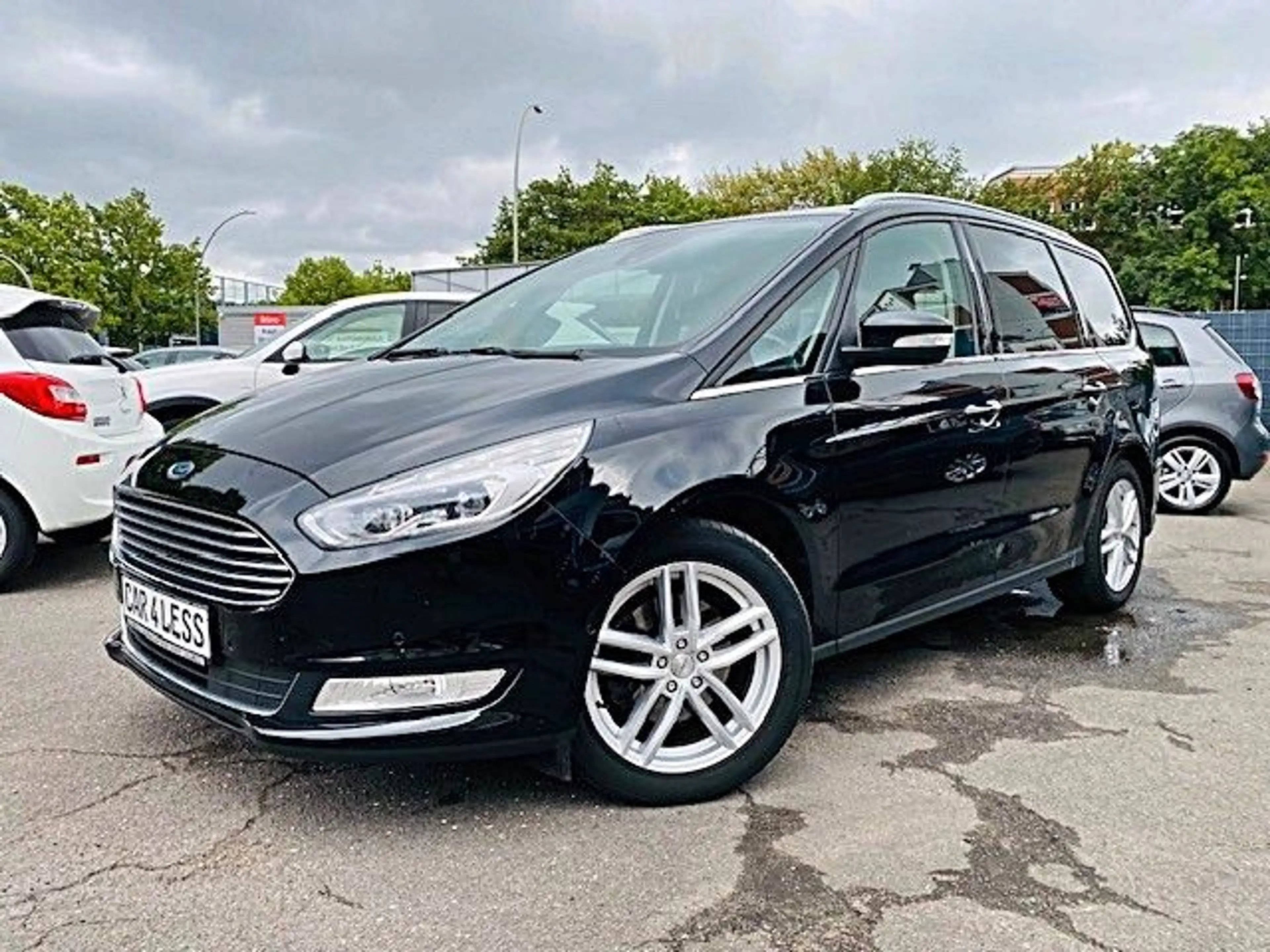 Ford Galaxy 2,0 EcoBlue 140kW Titanium Auto — photo 7
