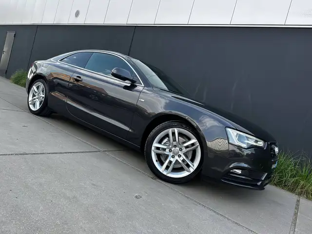 Audi A5 view 9