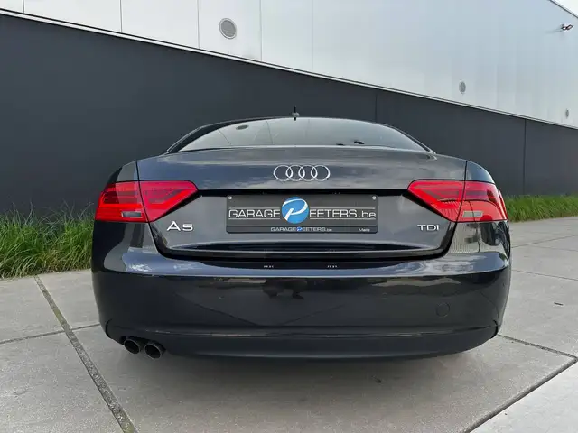Audi A5 view 4