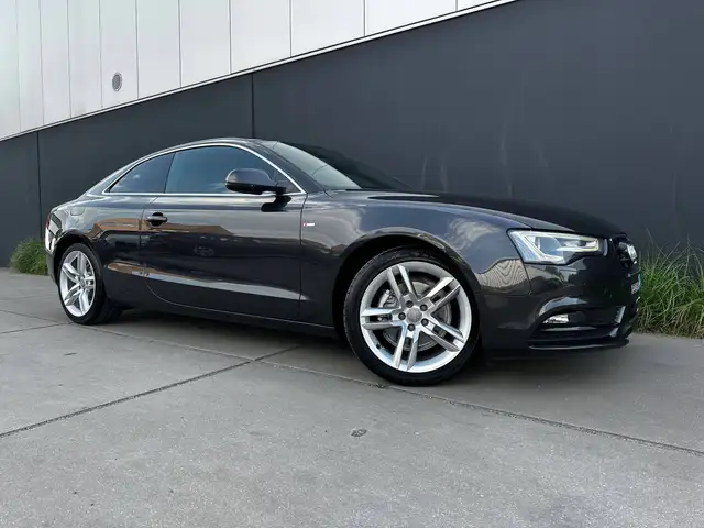 Audi A5 view 3
