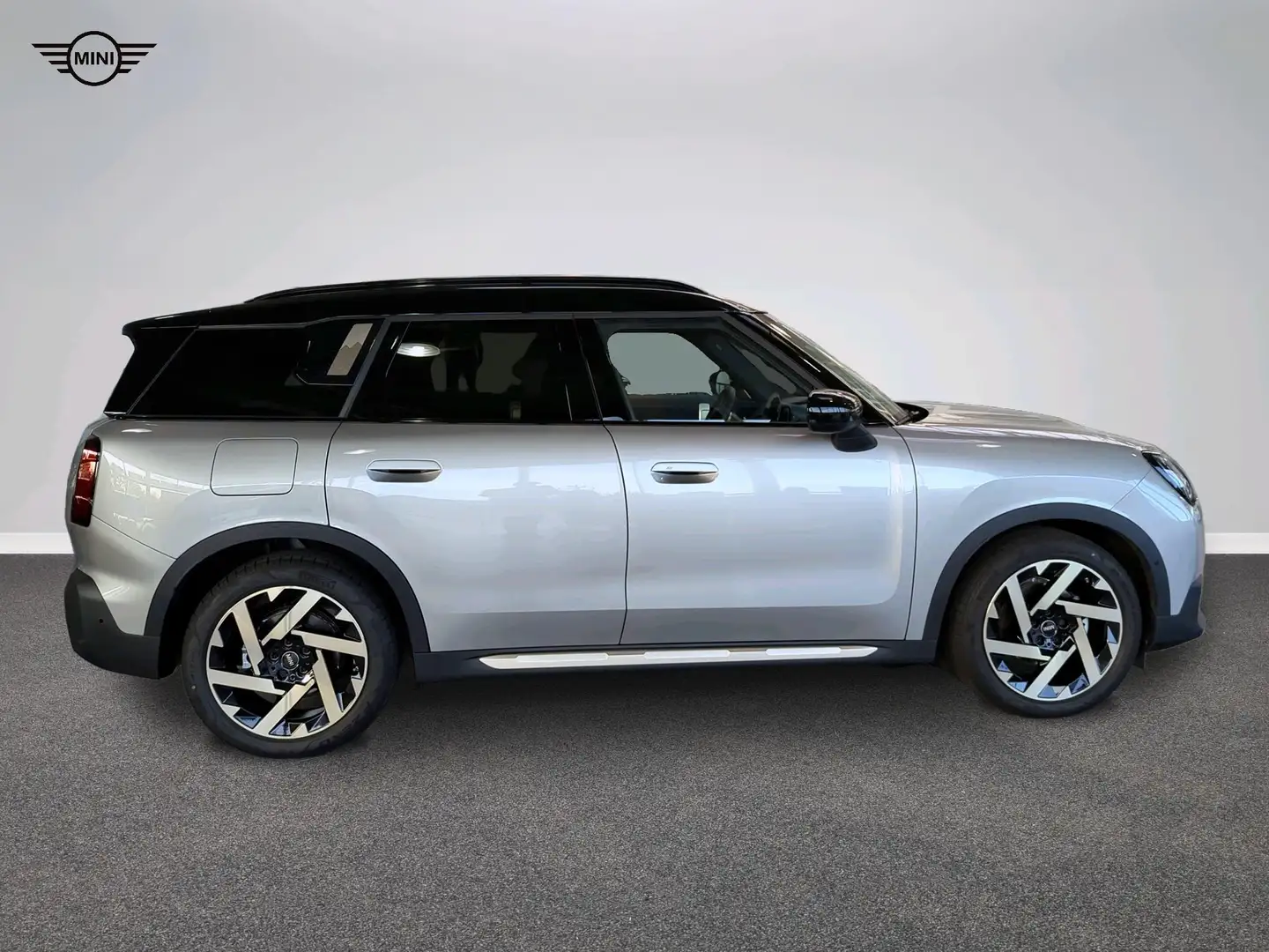 MINI Countryman E Favoured Trim Grau - 2