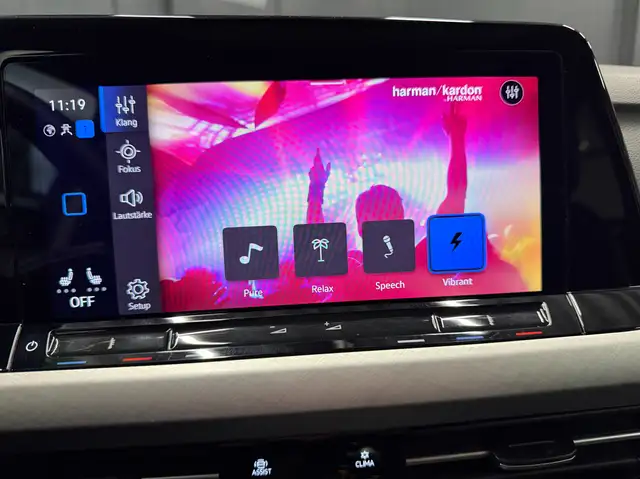 Volkswagen Golf view 20
