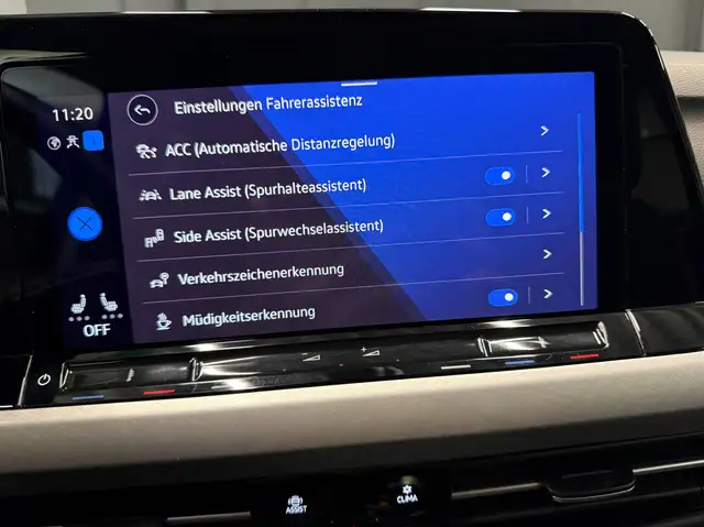 Volkswagen Golf view 24