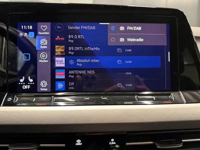 Volkswagen Golf view 17