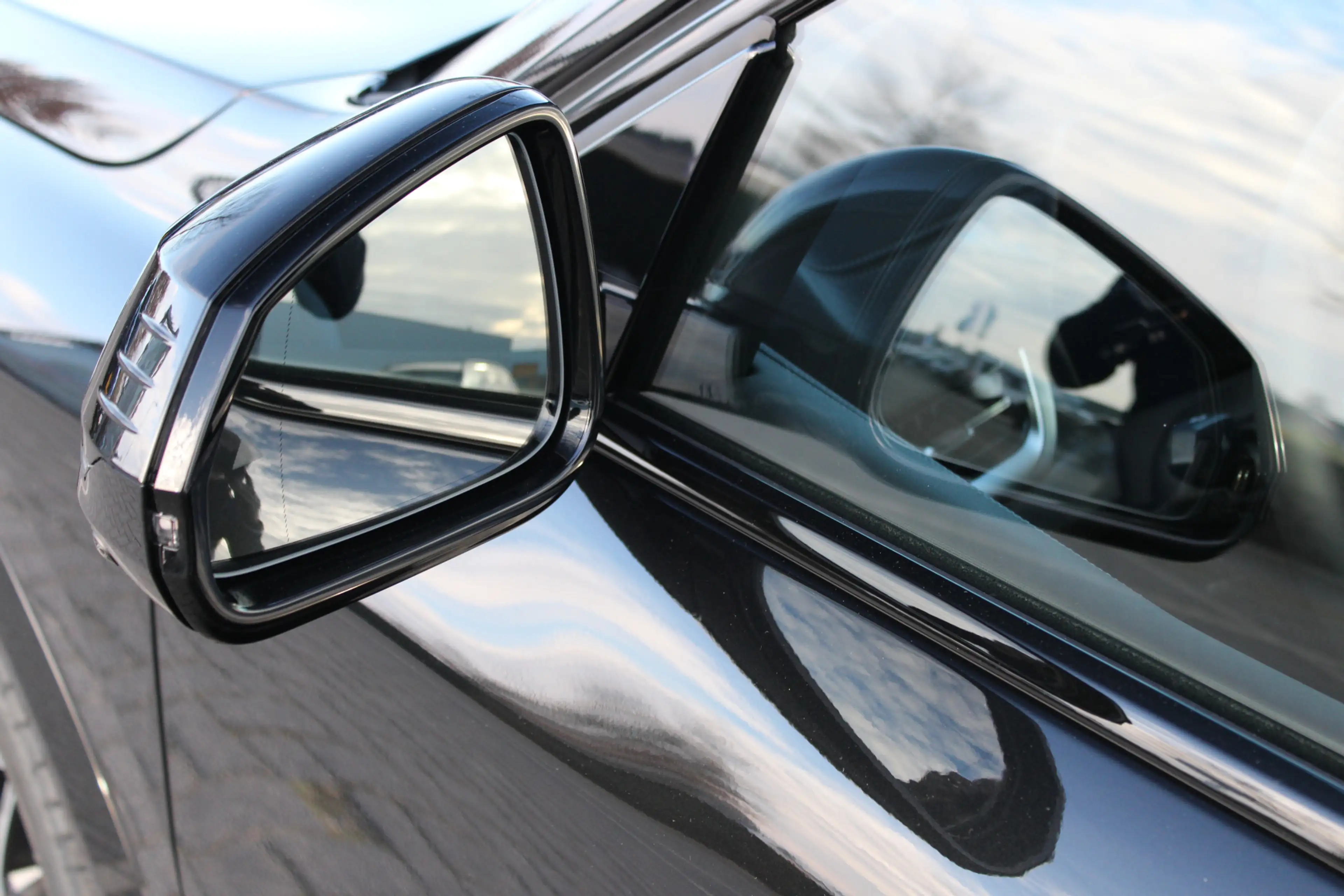 BMW iX2 eDrive20 M Sport / Trekhaak / Sportstoelen / Adapt — photo 7