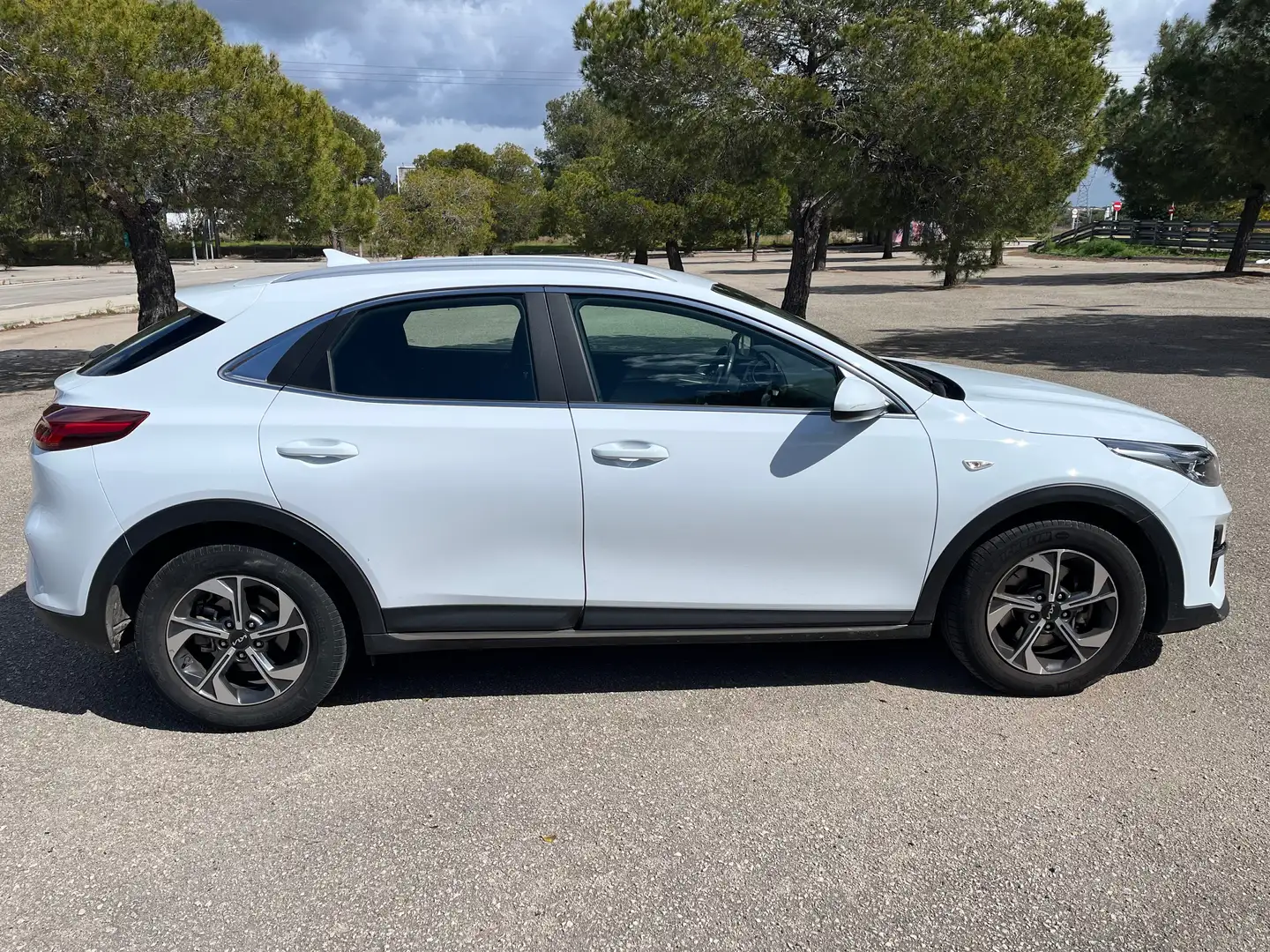 Kia XCeed XCeed 1.5 MHEV Emotion Emotion Blanco - 1