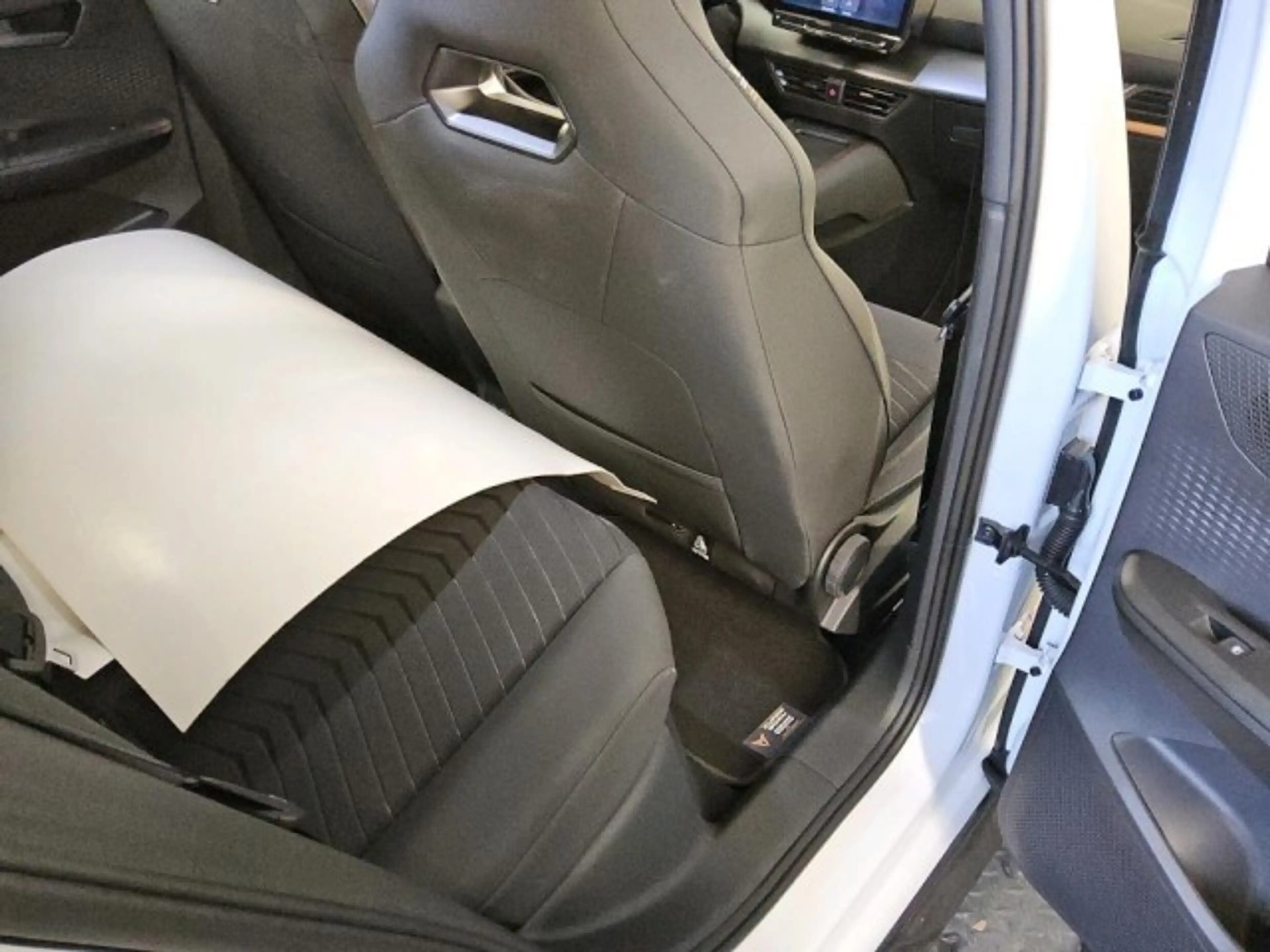 CUPRA Born 204PS/62kWh WÄPU+SHZ+ACC+RKAM+KESSY+CARPLAY Klima — photo 15