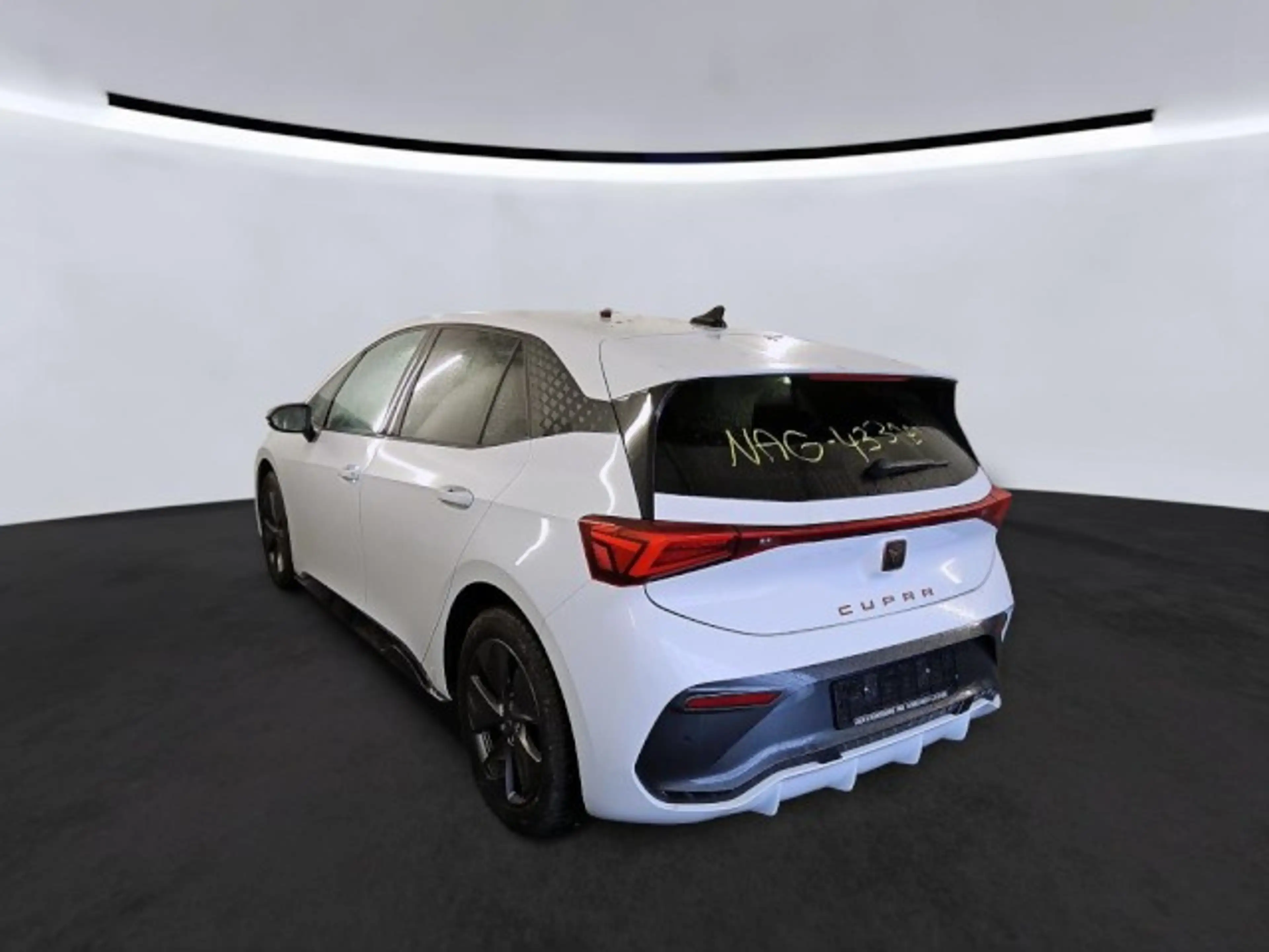 CUPRA Born 204PS/62kWh WÄPU+SHZ+ACC+RKAM+KESSY+CARPLAY Klima — photo 3