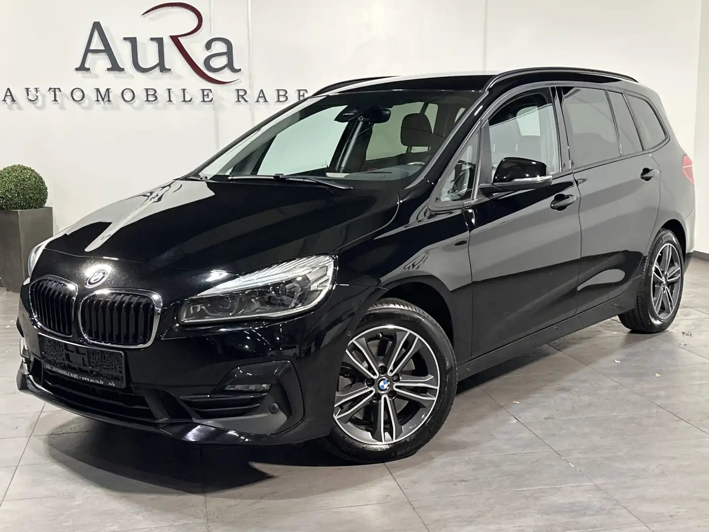 BMW 220 Sport-Line NAV+LED+AHK+HIFI+1HD Schwarz - 1
