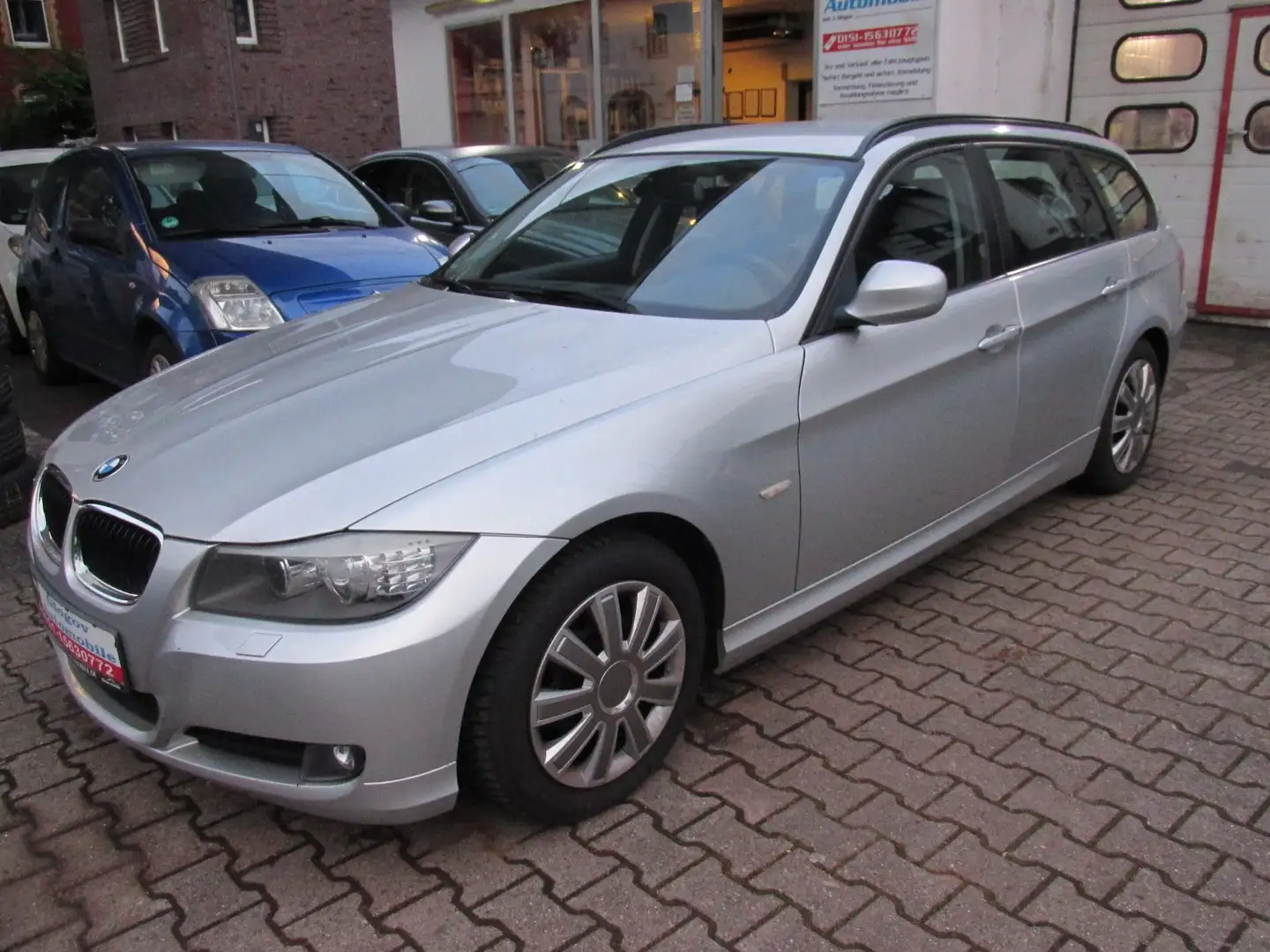 BMW 318 318i Touring*EURO5*TÜV 06/2025/ALU/KLIMA Gris - 1